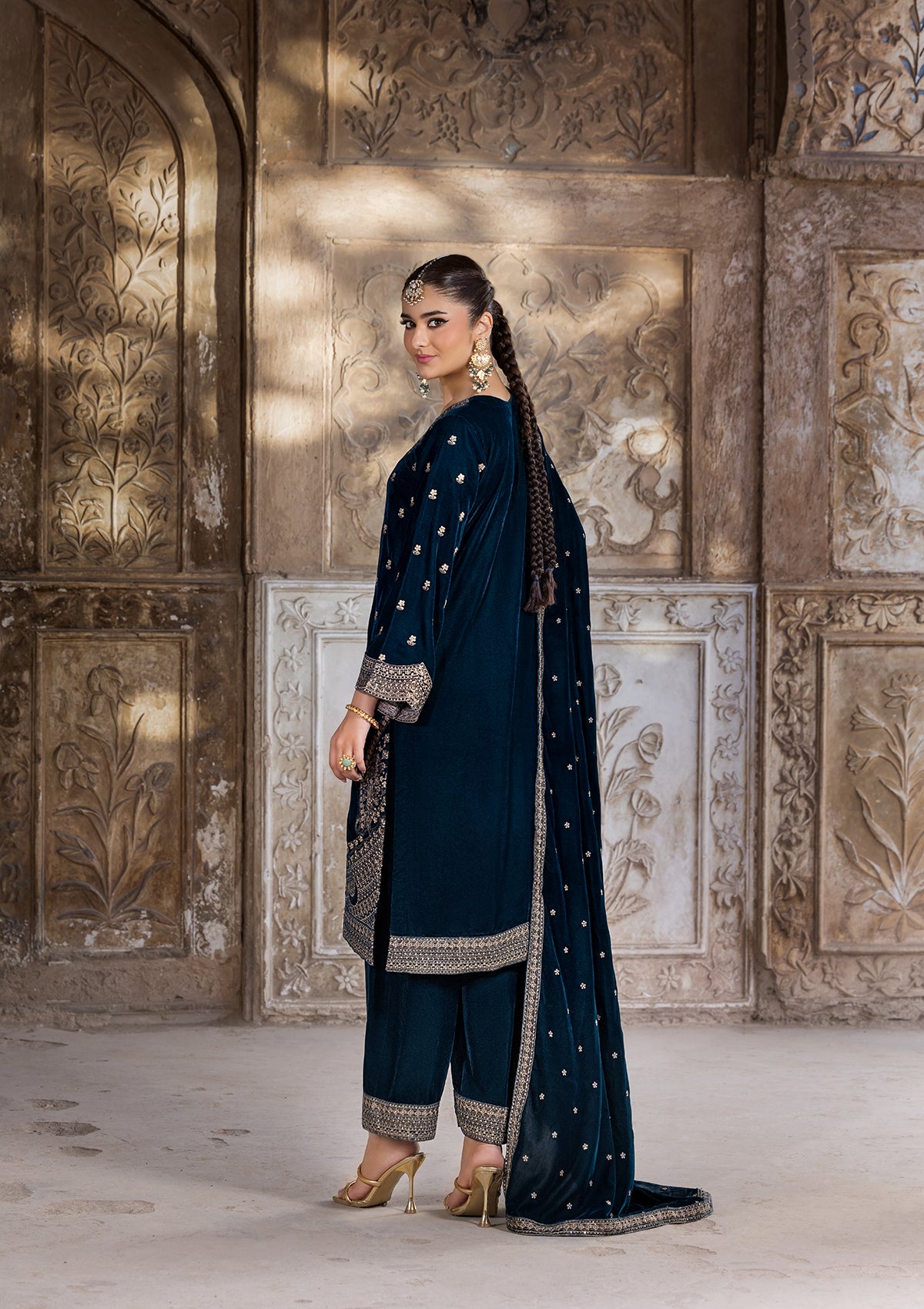 Embroidered Velvet BT6529-DBL