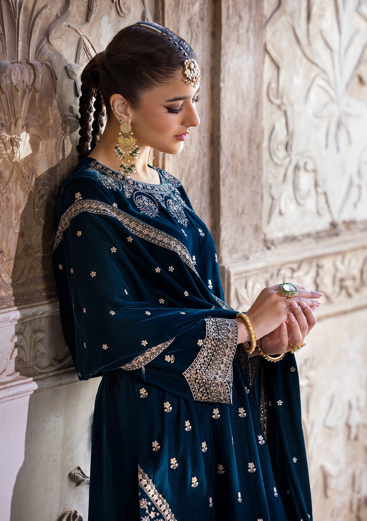 Embroidered Velvet BT6529-DBL