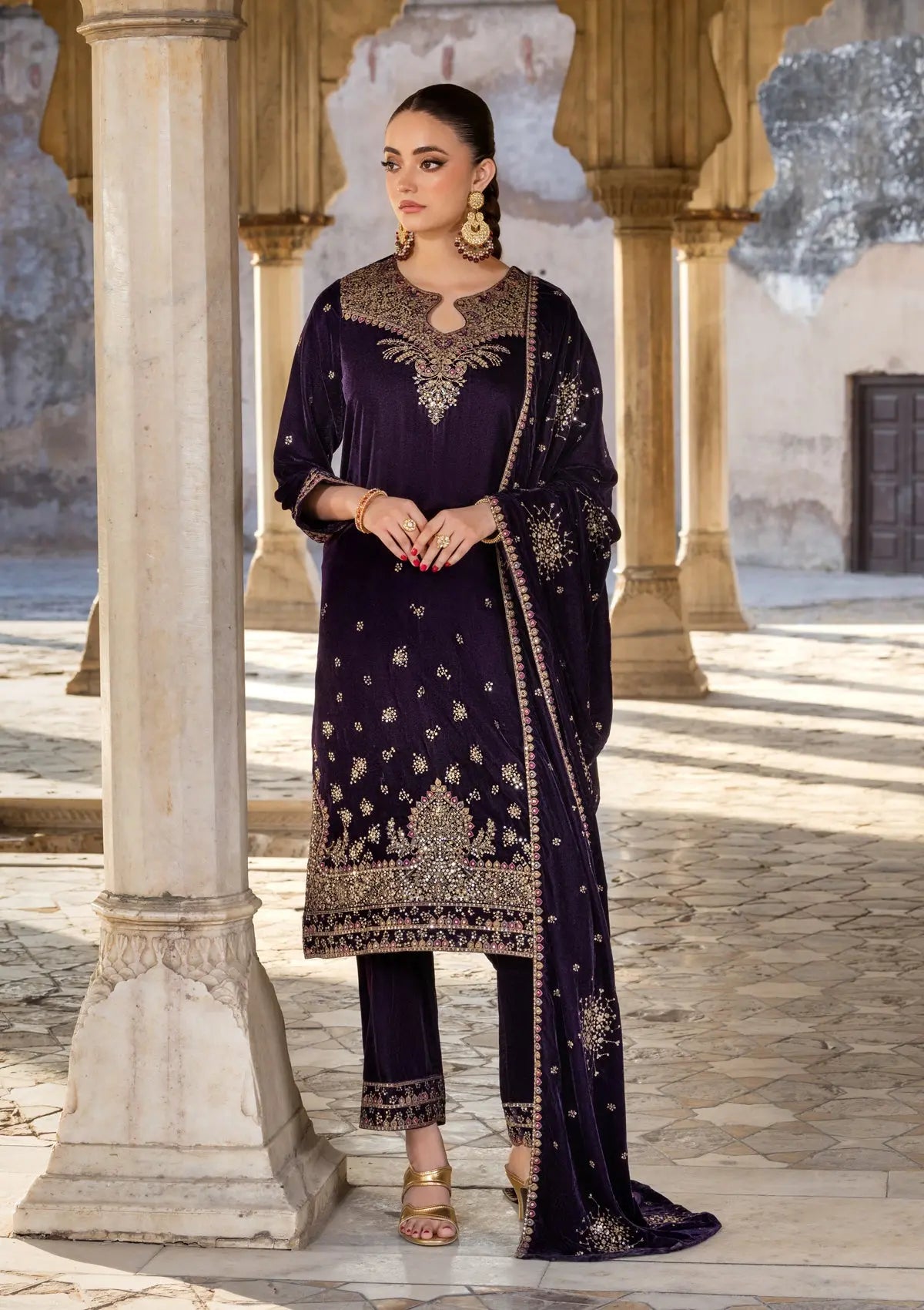 Embroidered Velvet BT6529-PUR Bin Tayyab