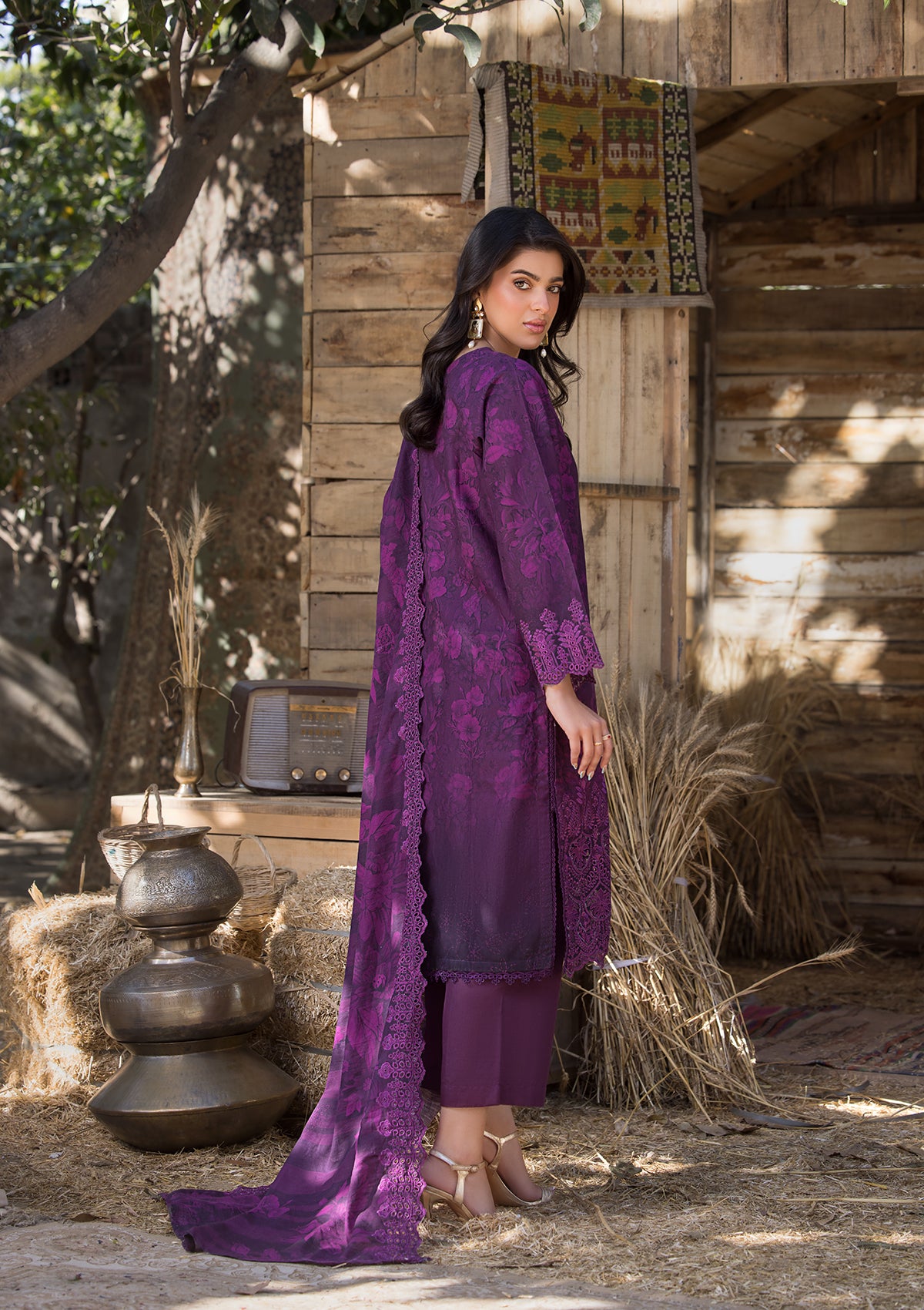 EMBROIDERED KHADDAR BT110-PPR