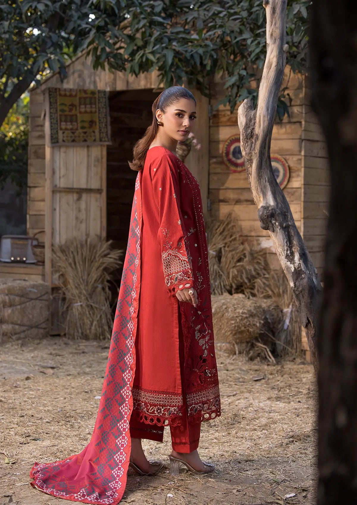 Khaddar (BT114) 3-Piece Stitch Suit Red Bin Tayyab