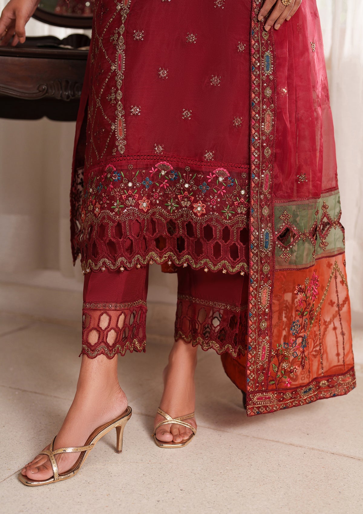 Embroidered Organza BT6559-MRN Bin Tayyab