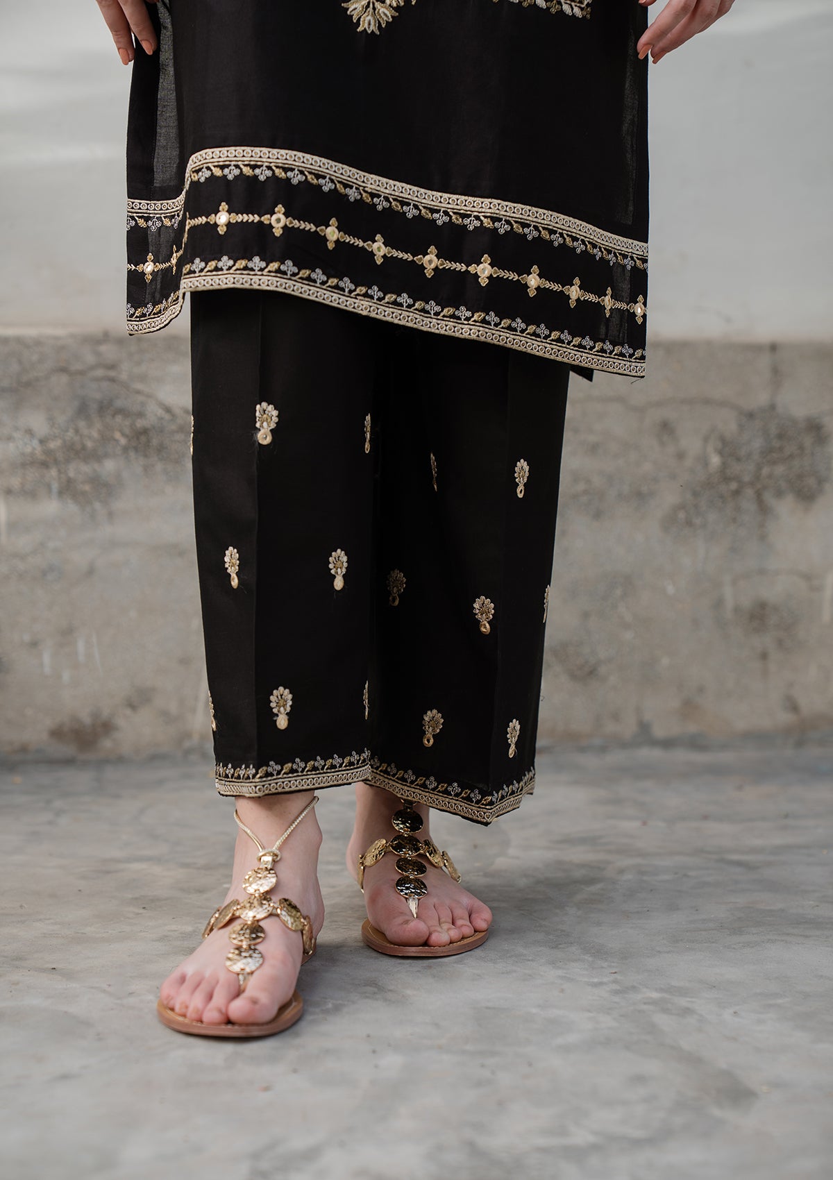 EMBROIDERED COTTON BT006832-BLK