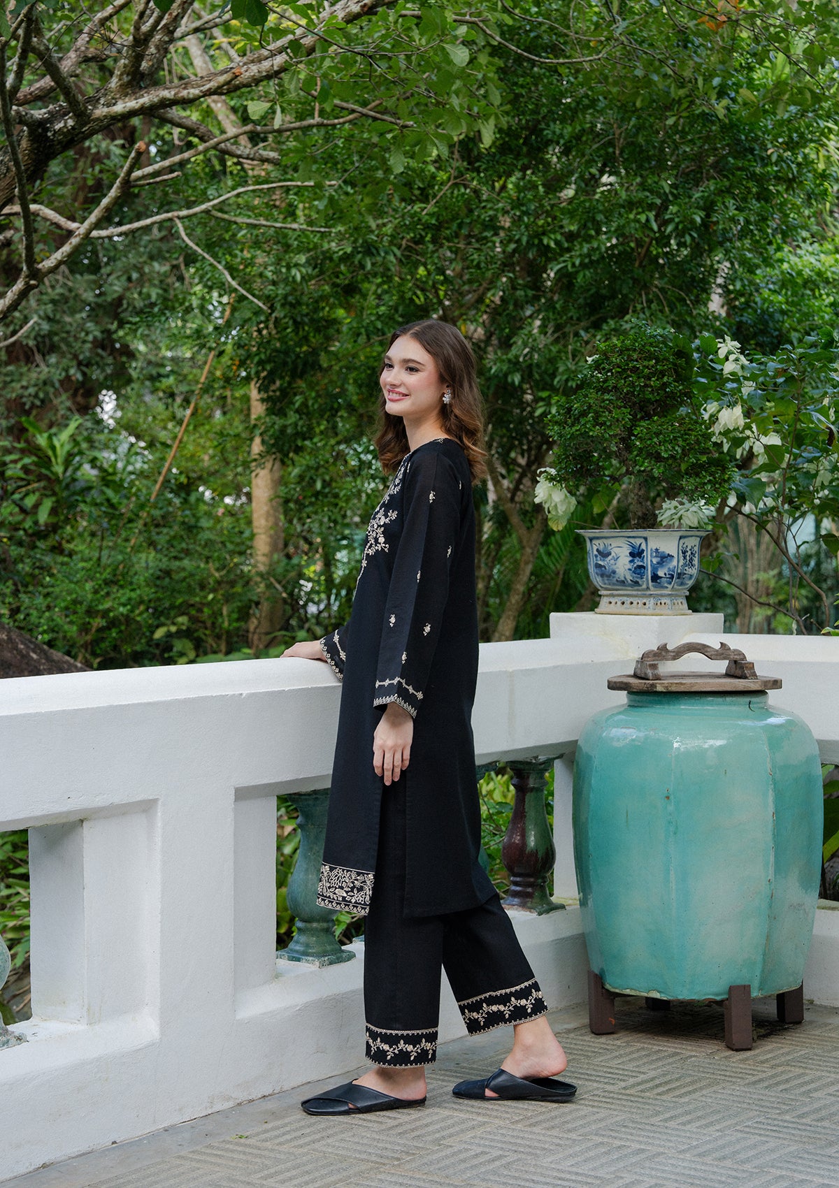 Embroidered Khaddar BT006930-BLK