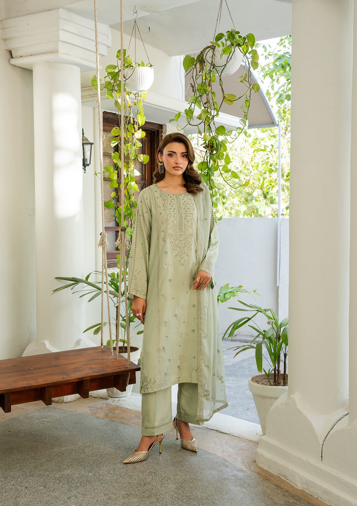 LUXURY Embroidered VISCOSE BT006604-PST