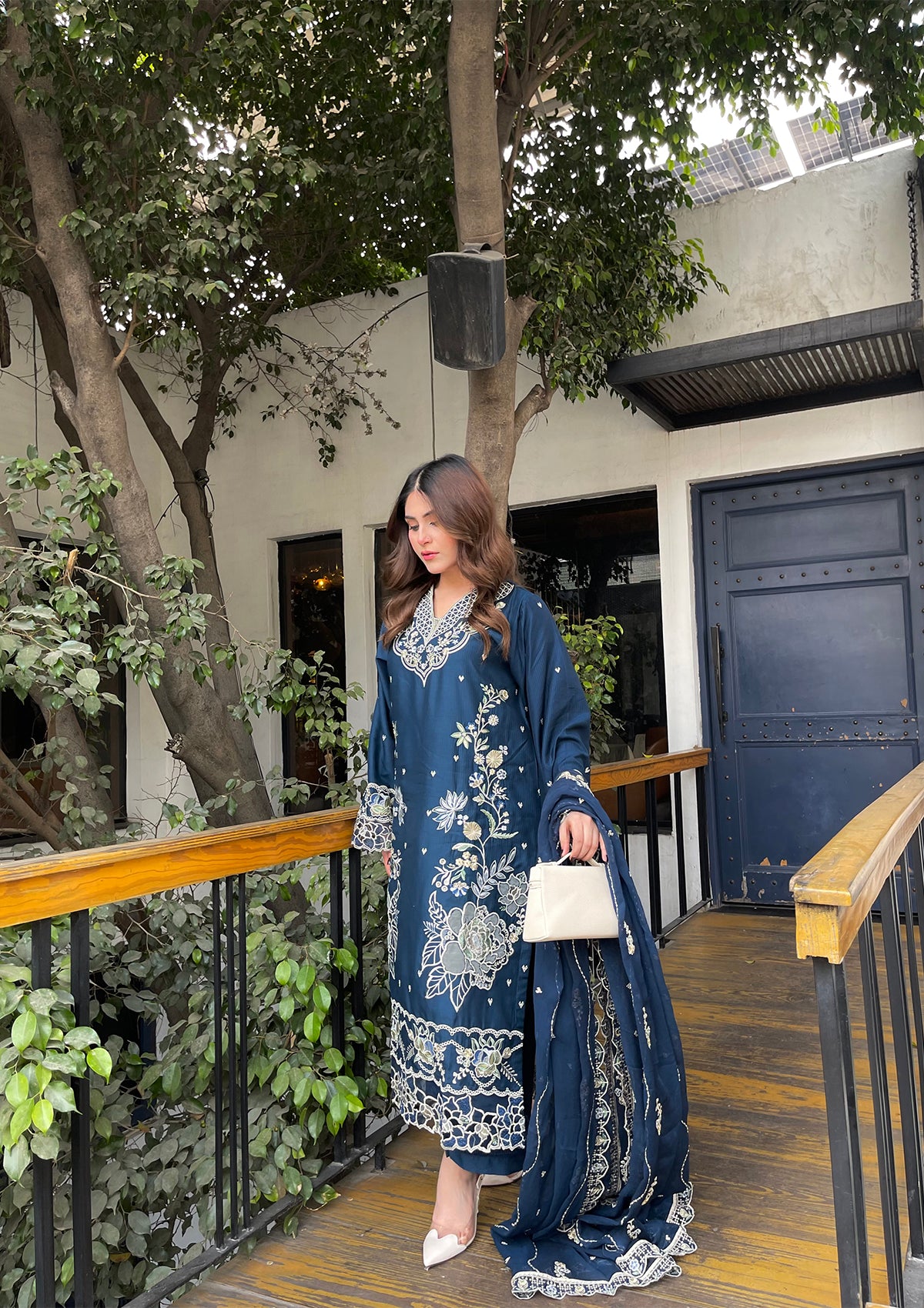 Embroidered Lawn BT6604-BLU