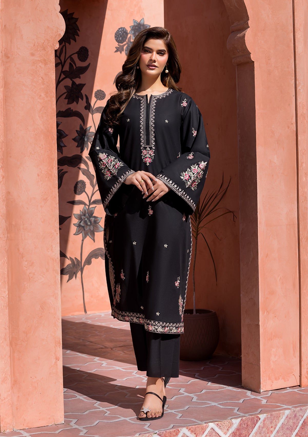 EMBROIDERED COTTON BT006686-BLK-2