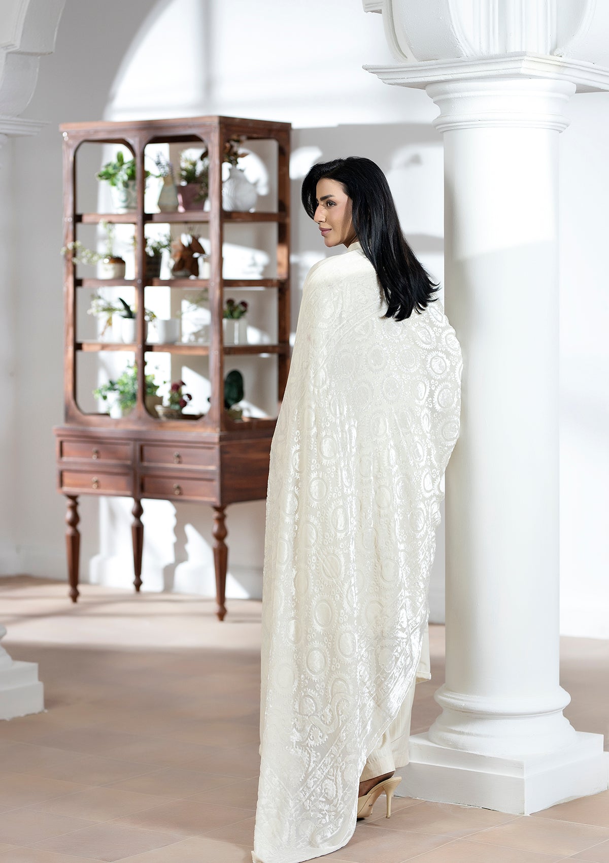 Embroidered Dhanak BT006619-CRM