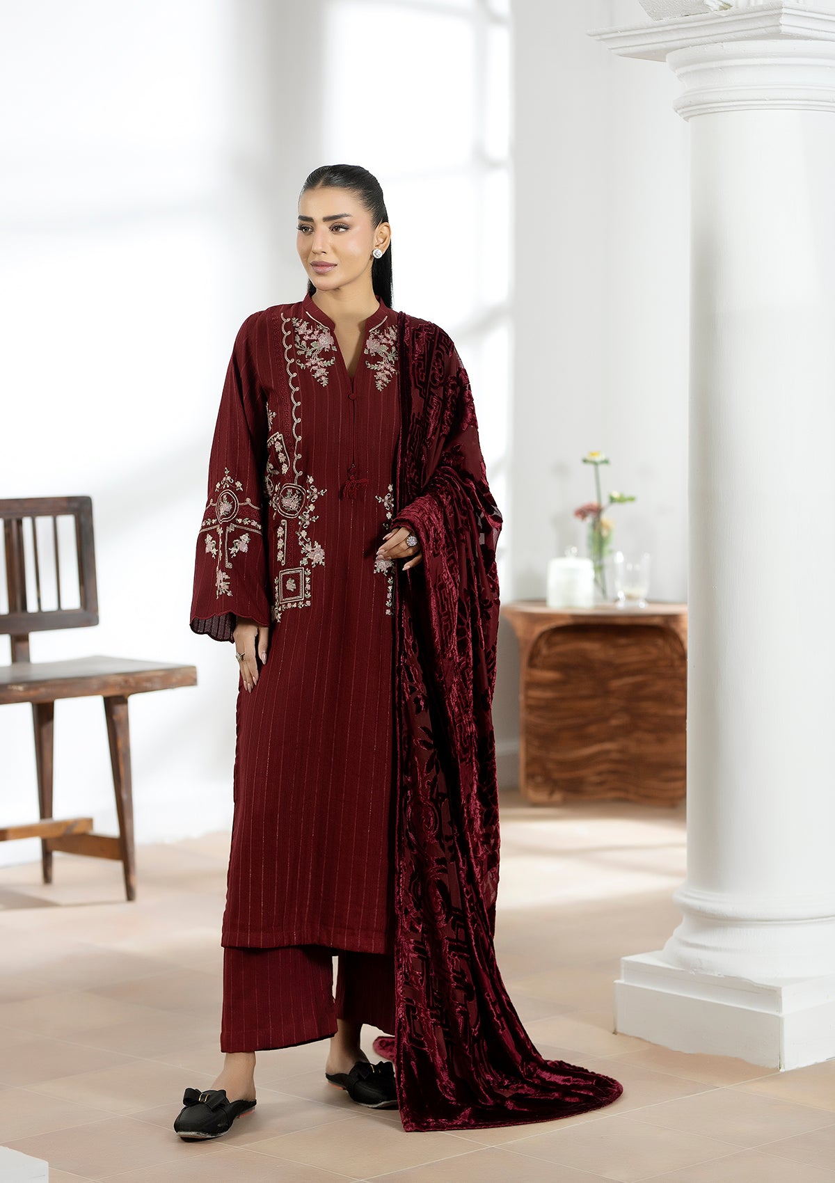 Embroidered Dhanak BT6619-MRN