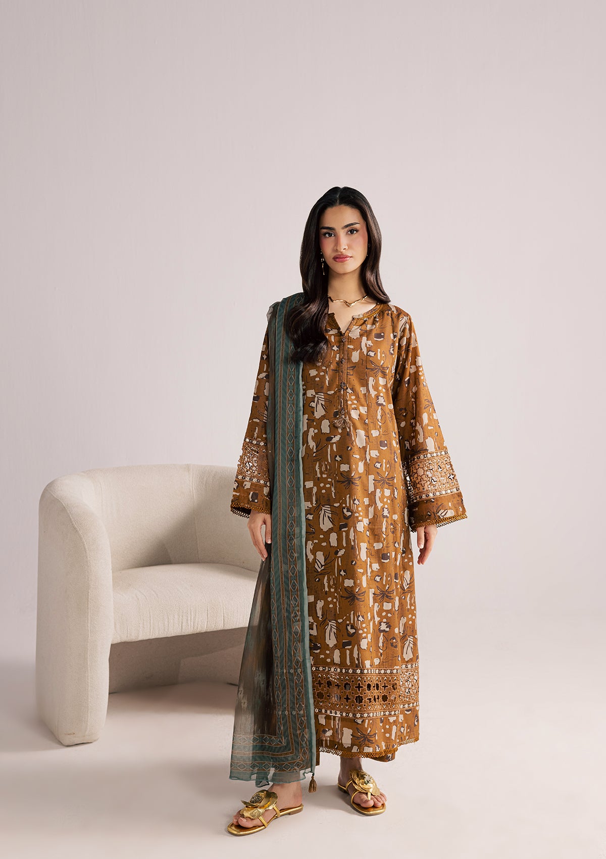 PRINTED EMBROIDERED LAWN BT006853-BRW