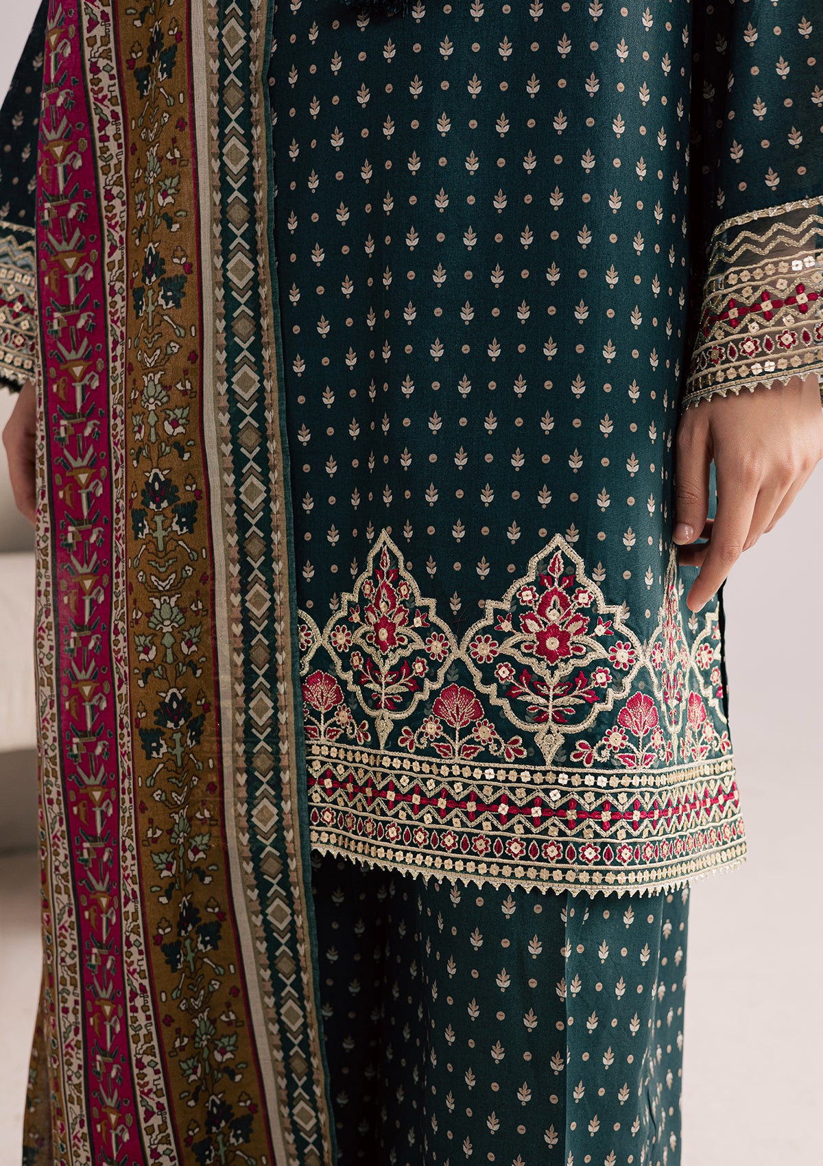 PRINTED EMBROIDERED LAWN BT006852-SGN
