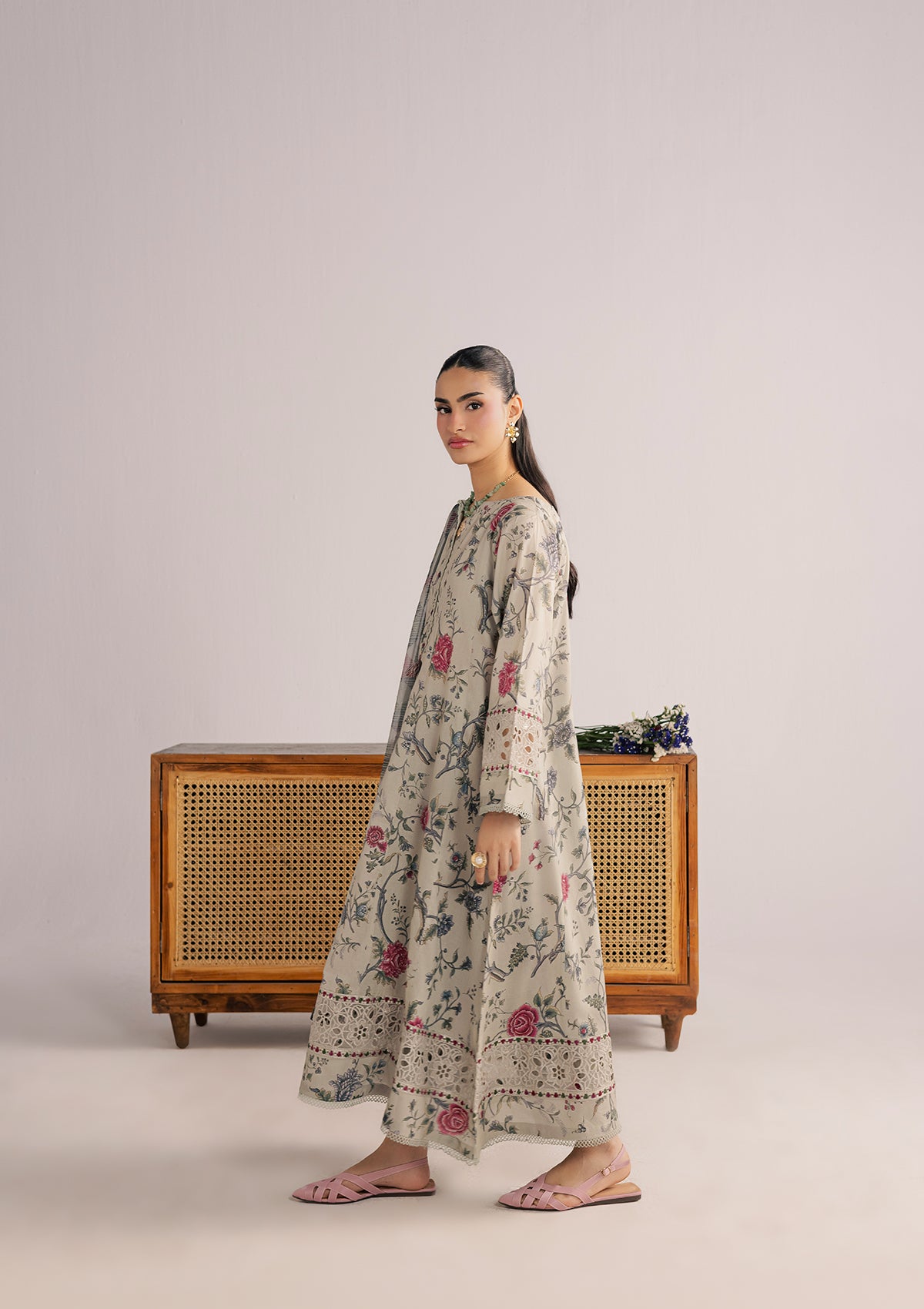 PRINTED EMBROIDERED LAWN BT006853-GRY