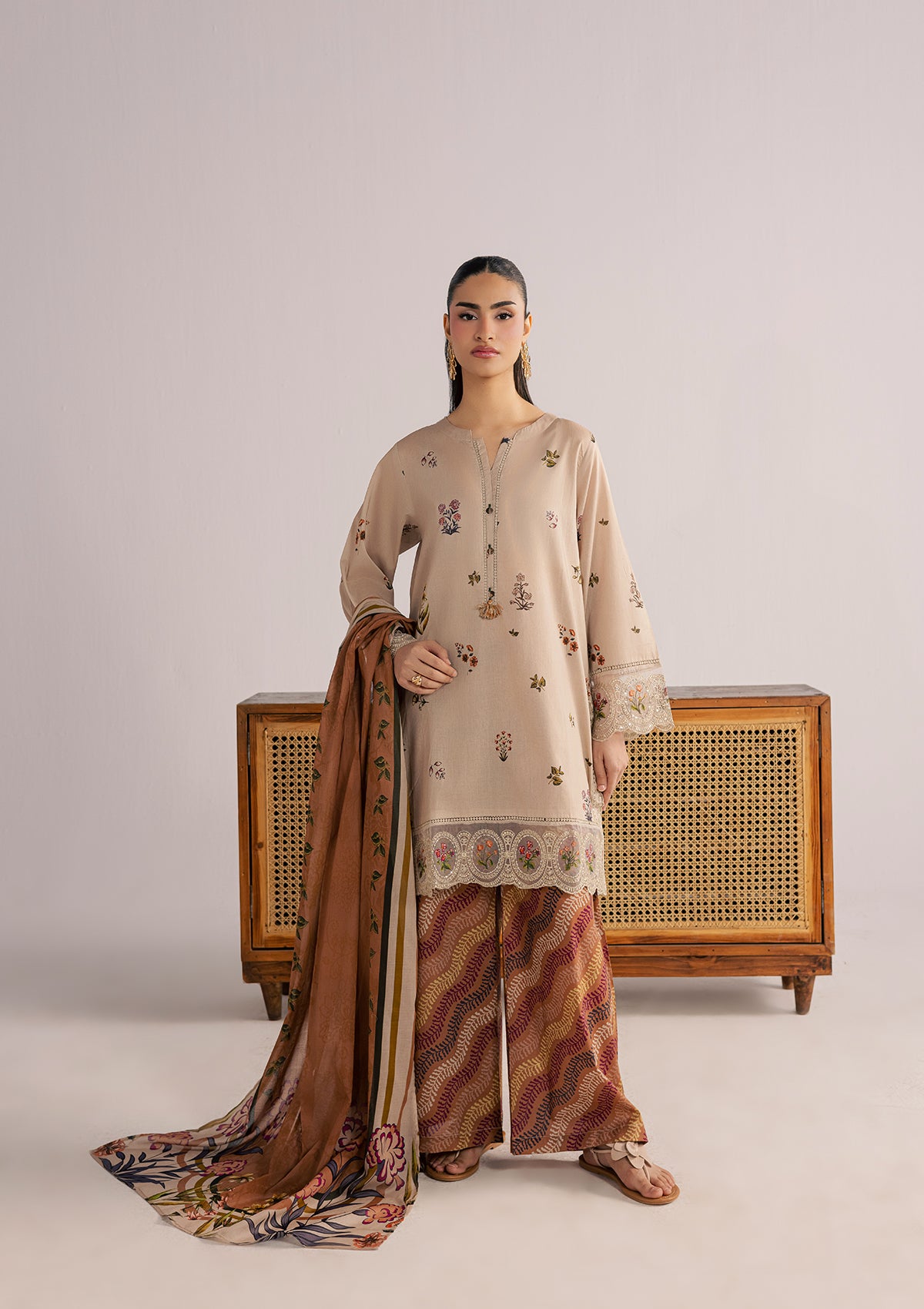 PRINTED EMBROIDERED LAWN BT006852-LBR