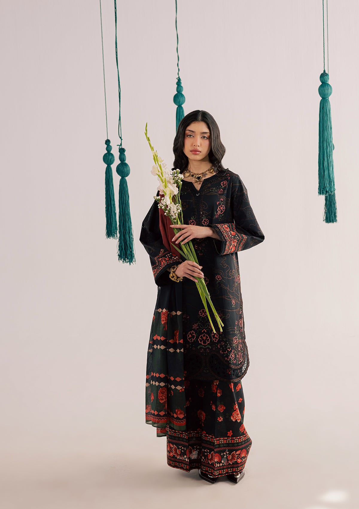 PRINTED EMBROIDERED LAWN BT006860-BKB