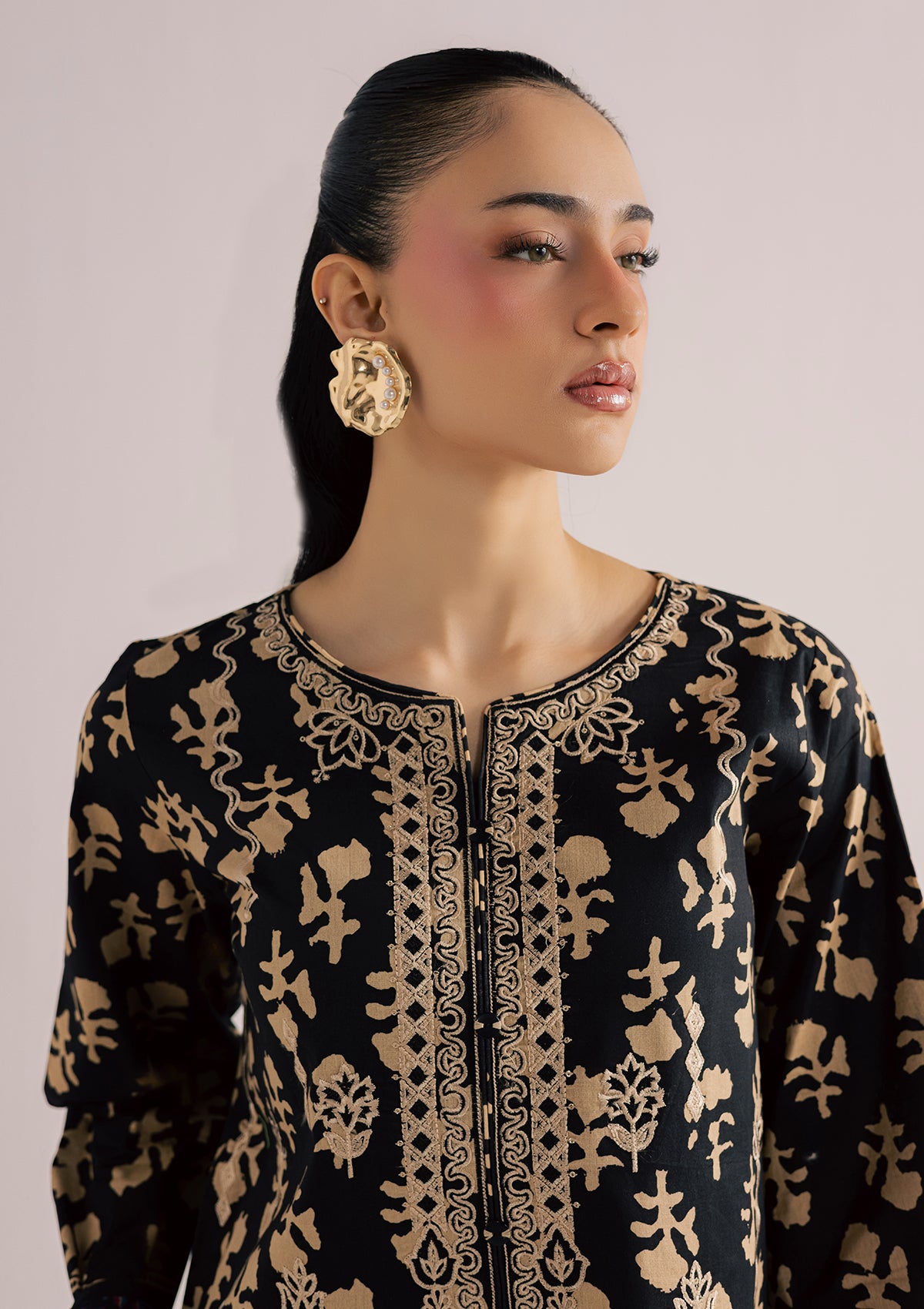 PRINTED EMBROIDERED LAWN BT006860-SBK