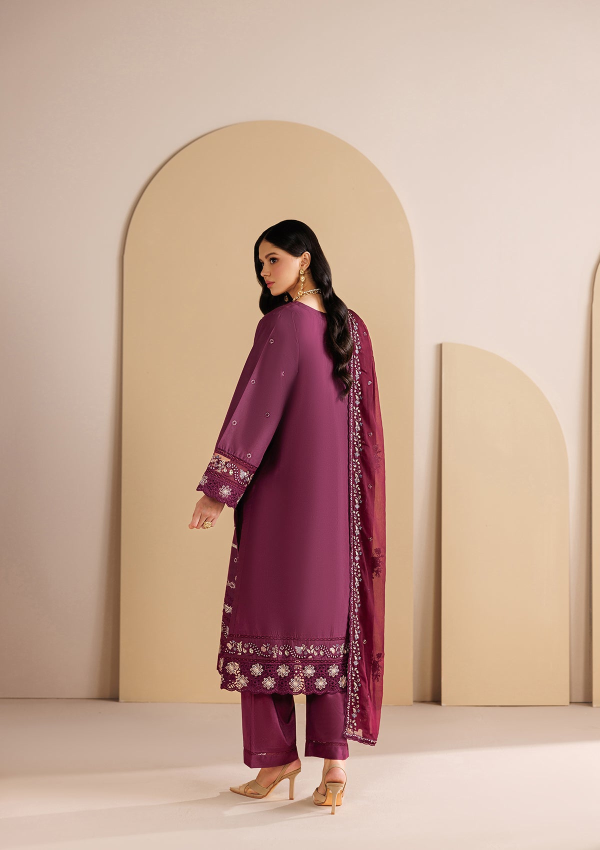 LUXURY Embroidered LAWN BT006719-PST