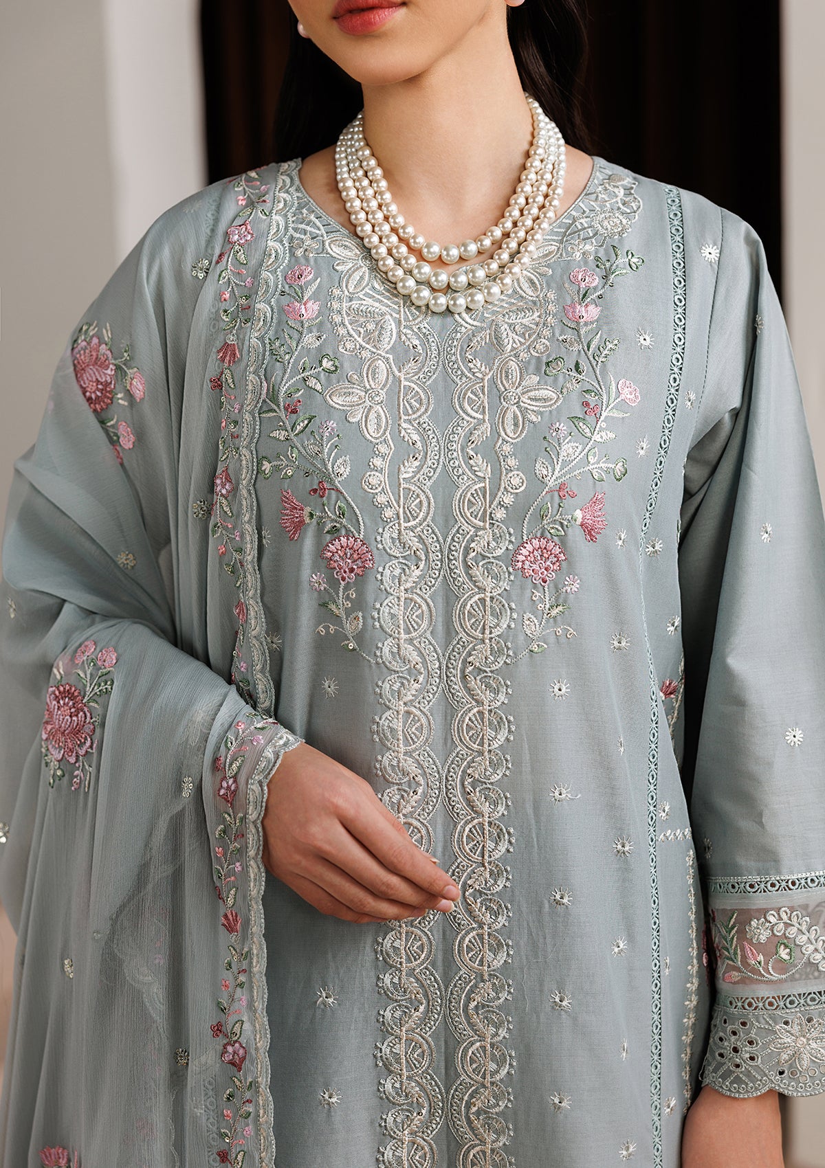 LUXURY Embroidered  LAWN BT006719-PST