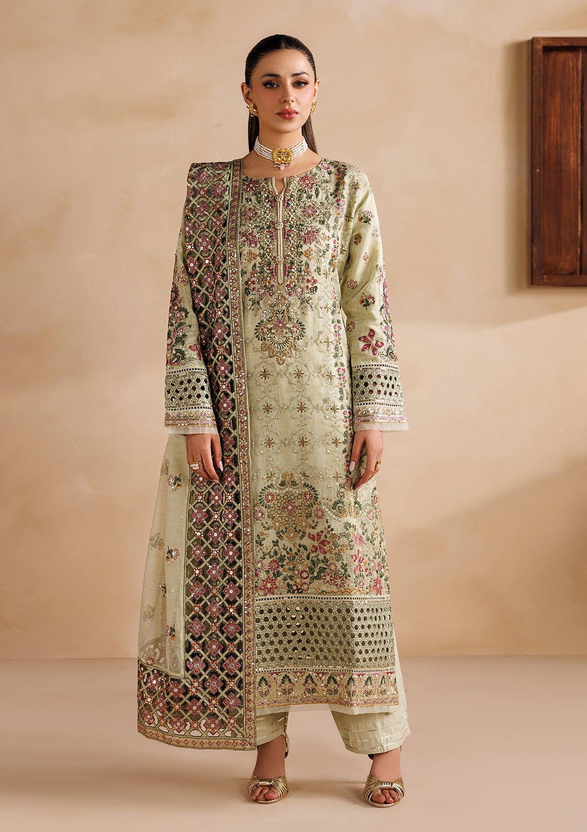 EMBROIDERED KHADDINET BT006755-PST