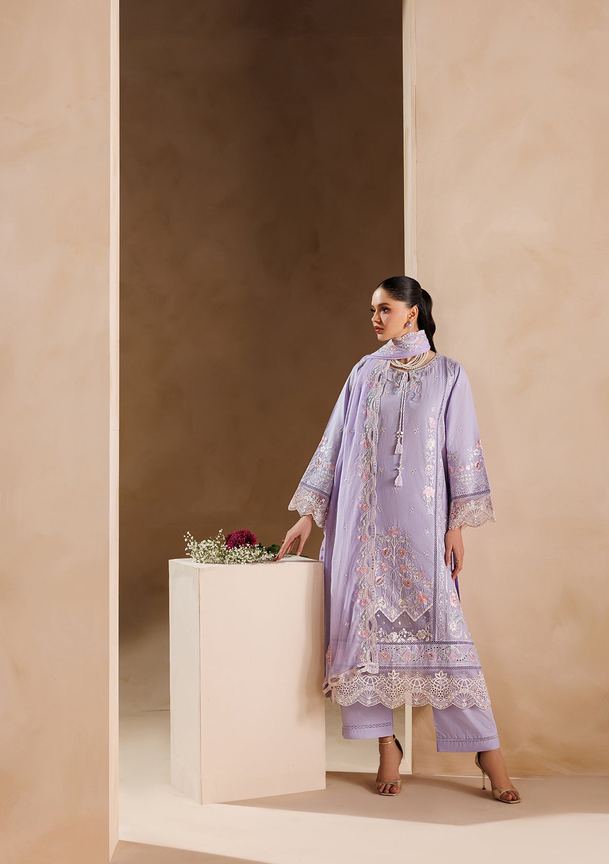 LUXURY Embroidered LAWN BT006719-LPR