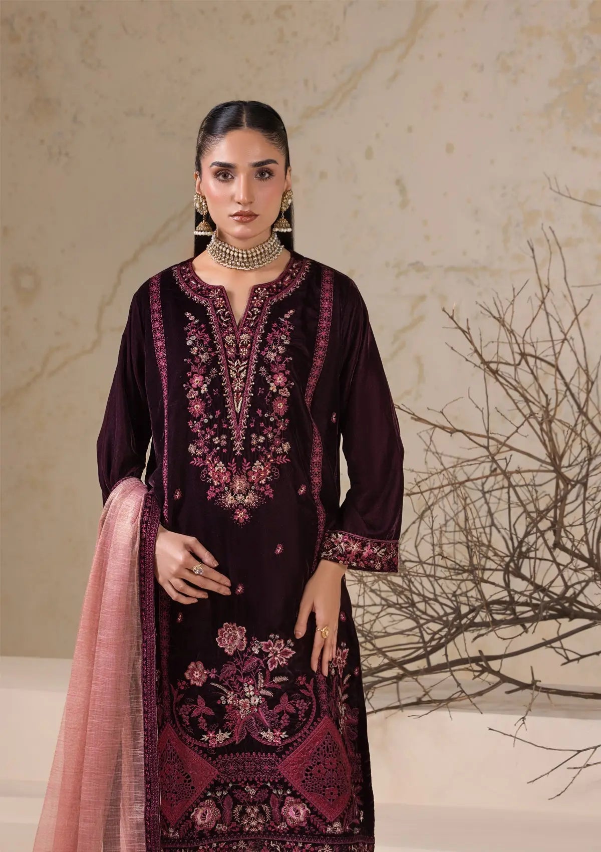 3 Piece Embroidered Velvet BT-3975 Bin Tayyab