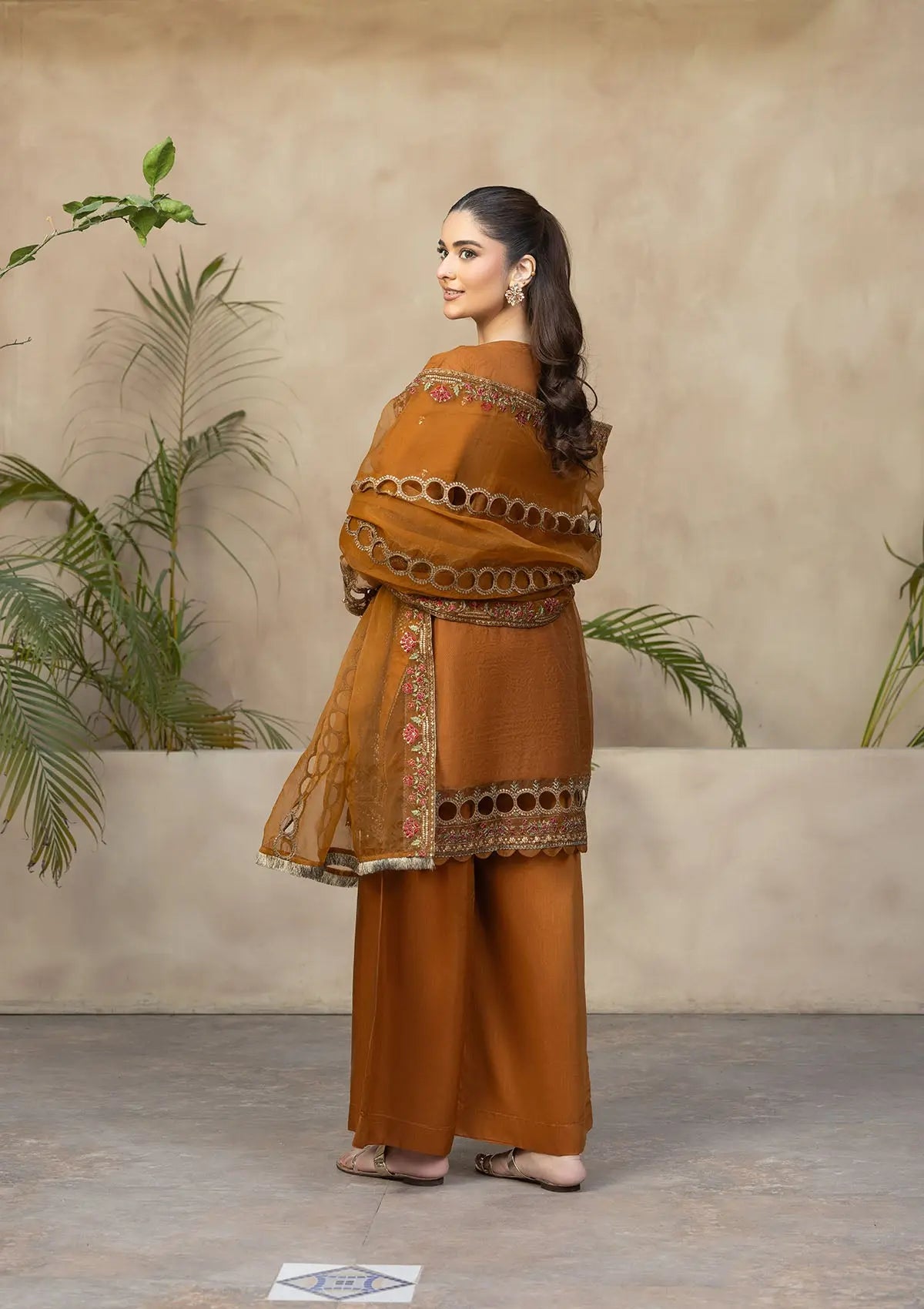 (BT006048-MST) Bin Tayyab