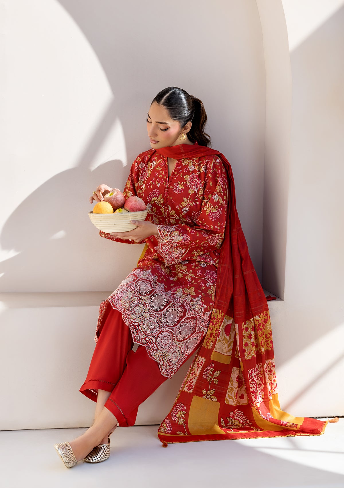 PRINTED CHICKENKARI LAWN BT006697-RED