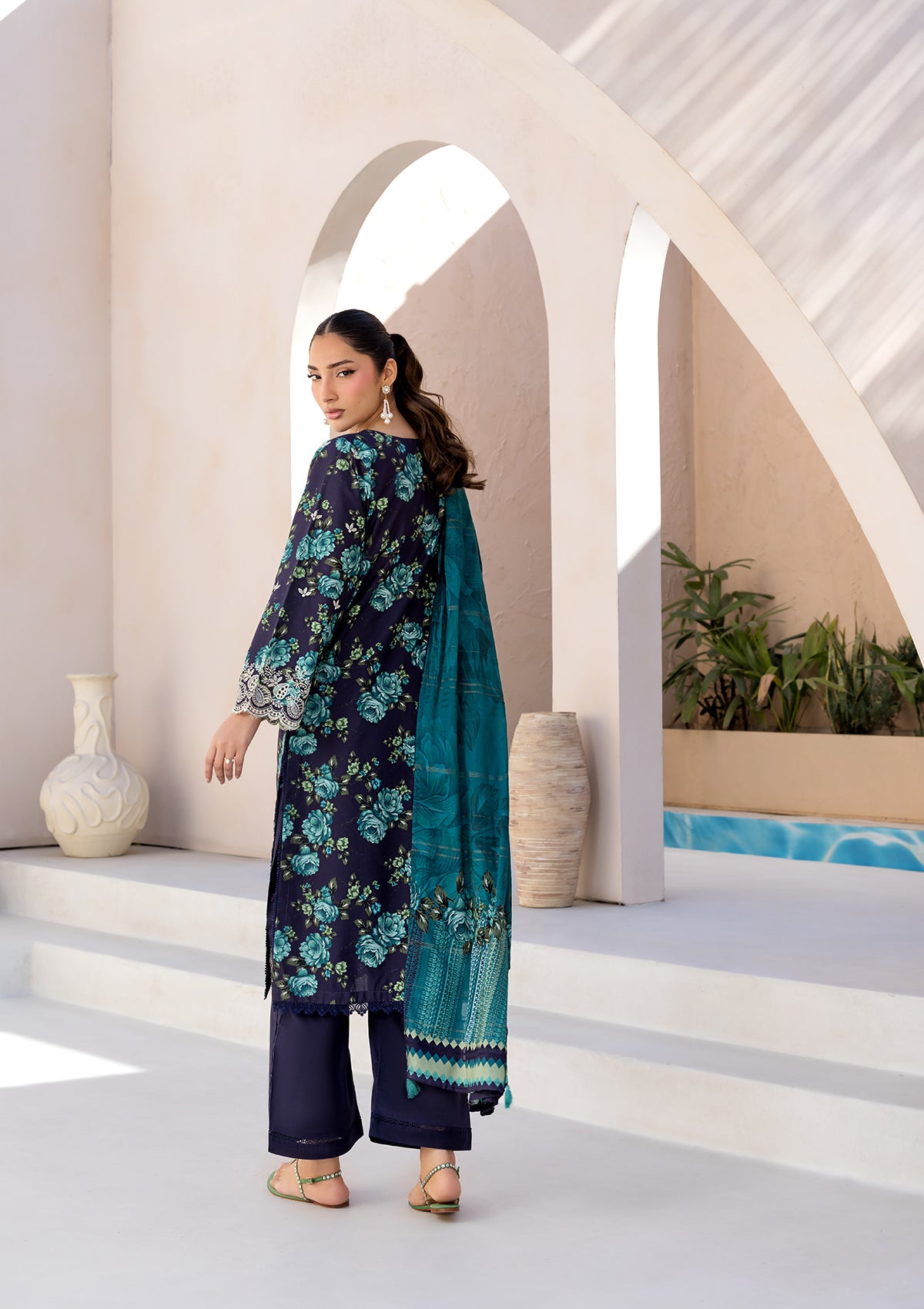 PRINTED CHICKENKARI LAWN BT006697-NVB