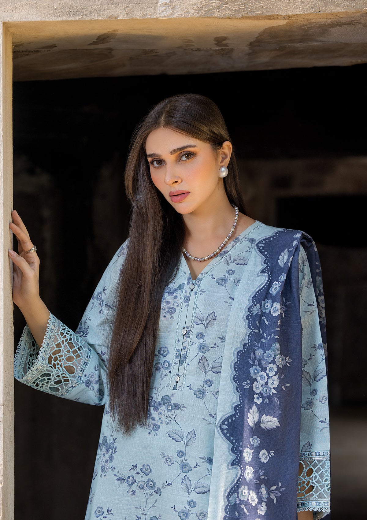 EMBROIDERED KHADDAR BT6513-LFZ