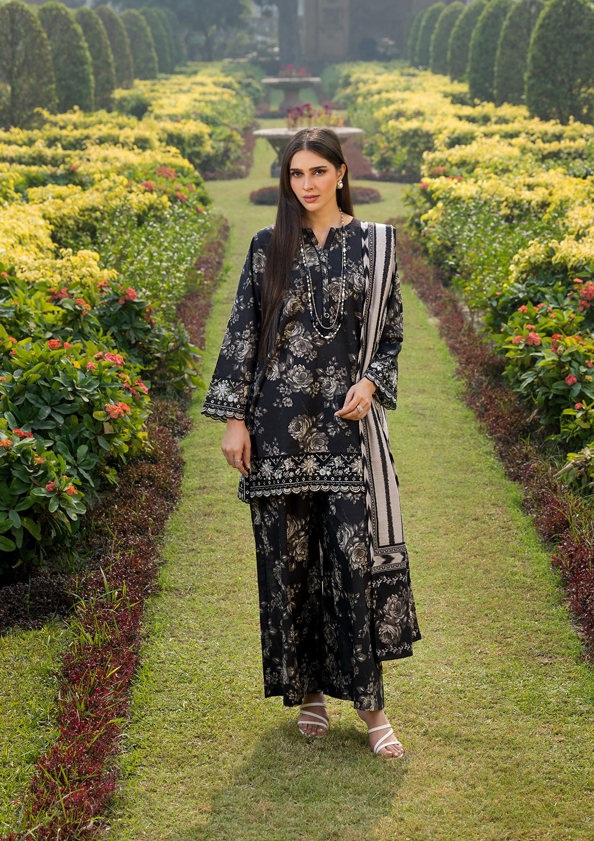 EMBROIDERED KHADDAR BT6513-BLK
