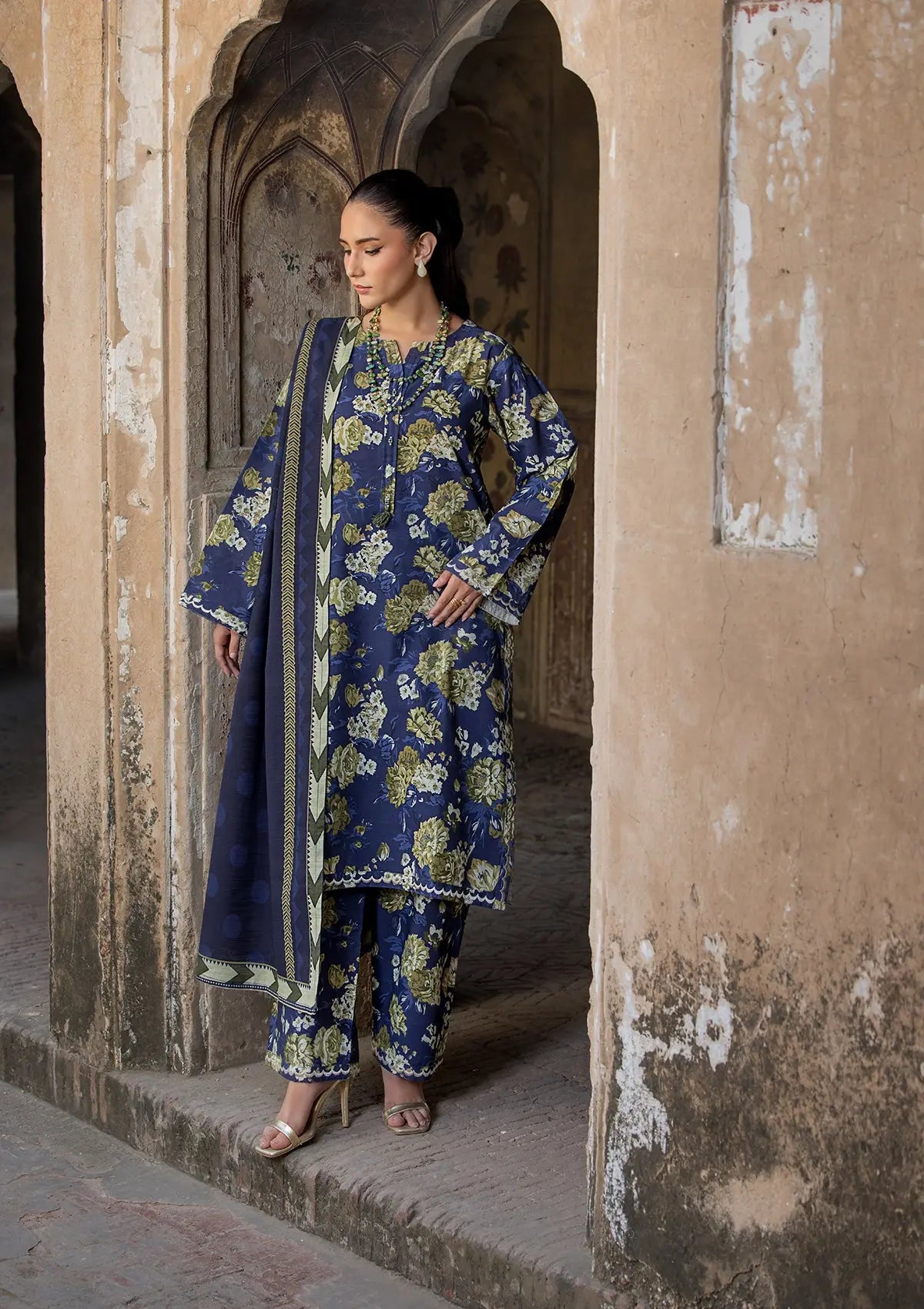 EMBROIDERED KHADDAR BT6512-NBL Bin Tayyab