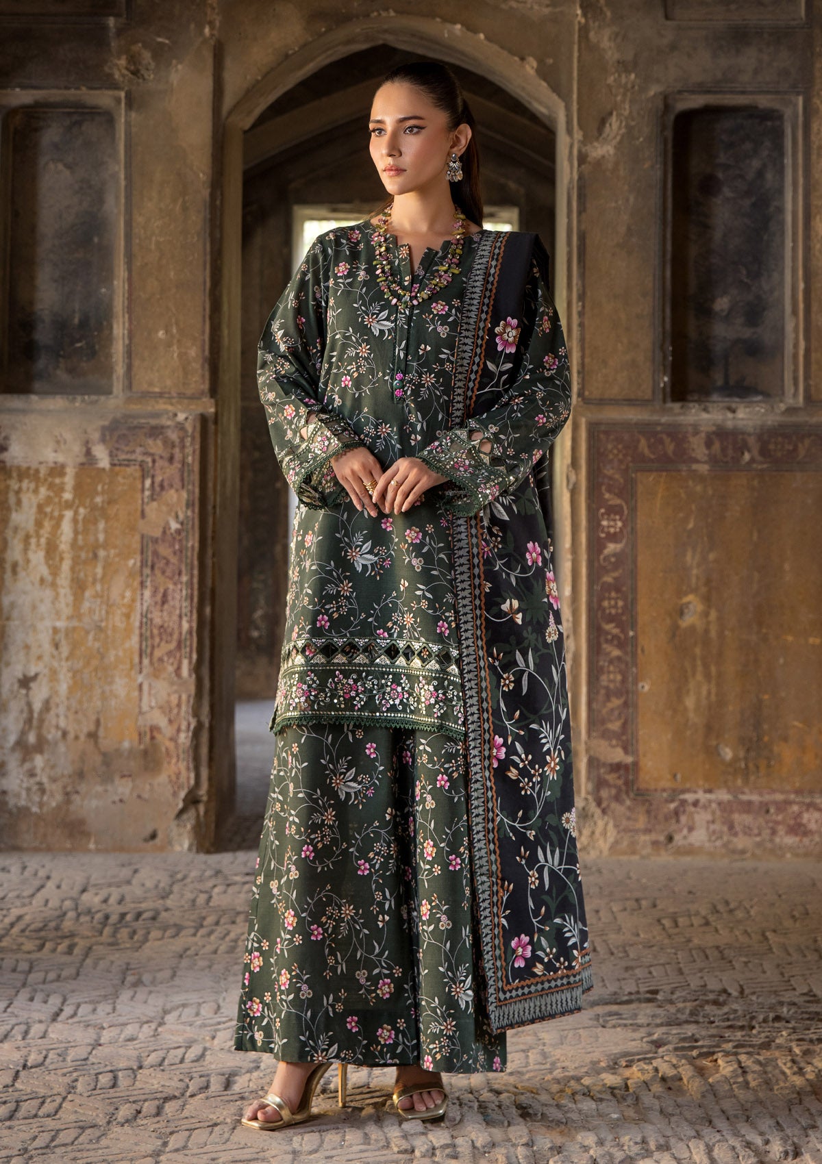 EMBROIDERED KHADDAR BT6513-DGN