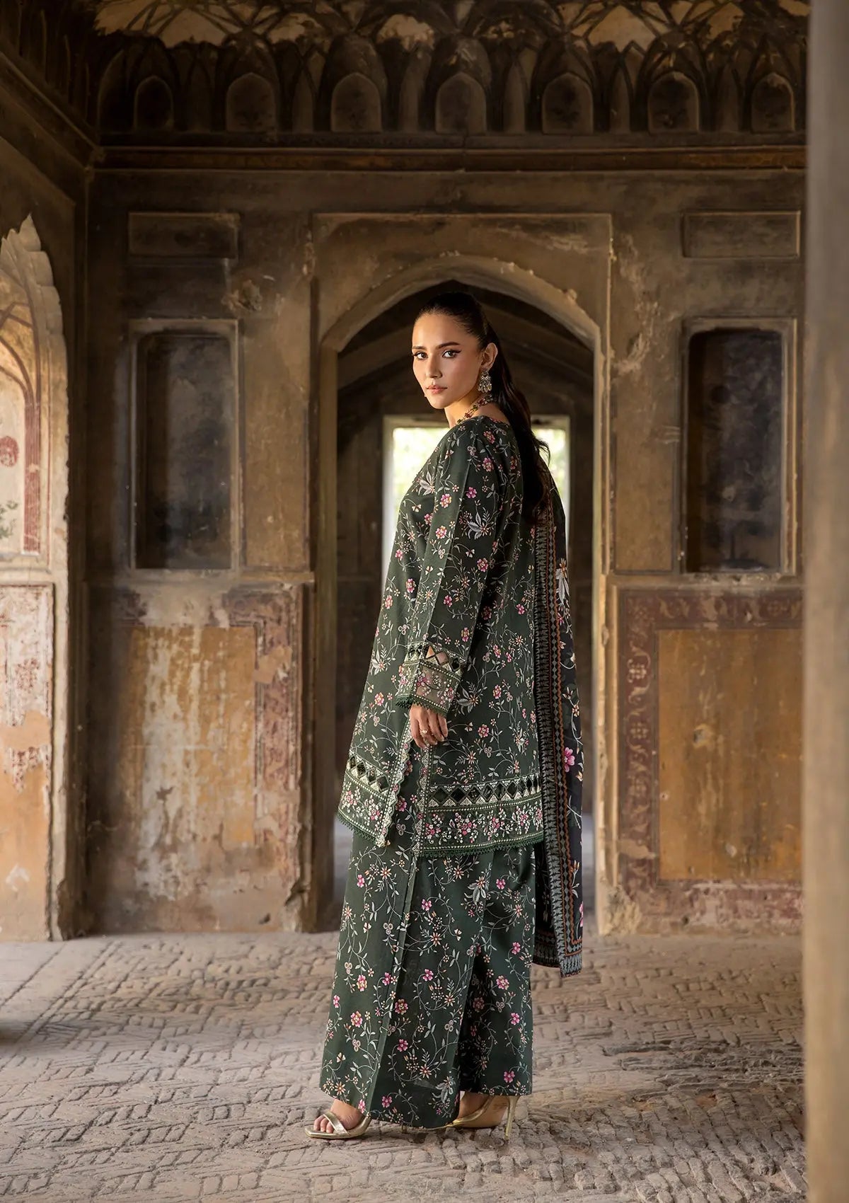 EMBROIDERED KHADDAR BT6513-DGN Bin Tayyab