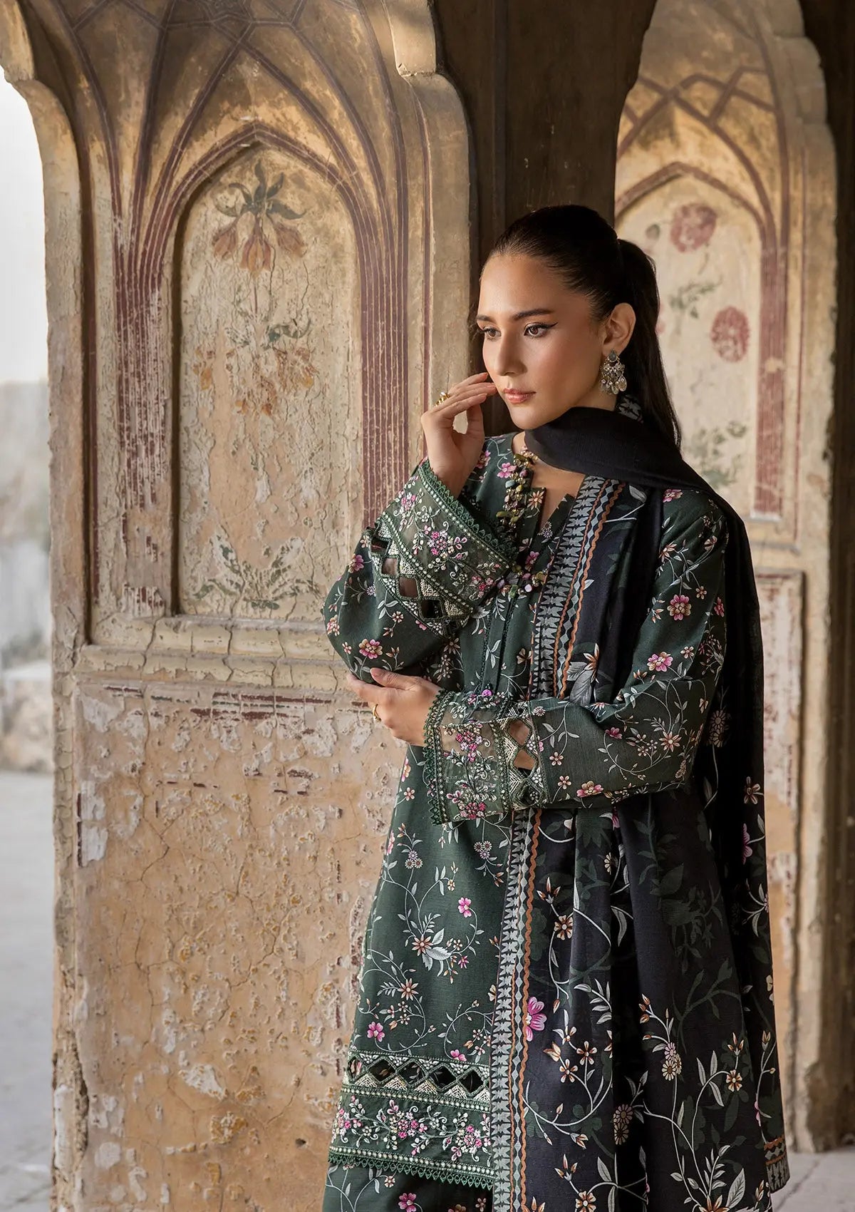 EMBROIDERED KHADDAR BT6513-DGN Bin Tayyab