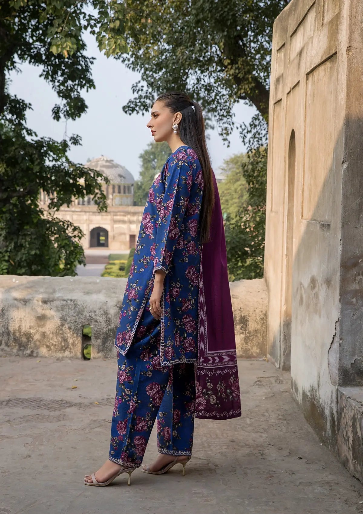 EMBROIDERED KHADDAR BT6512-BLU Bin Tayyab