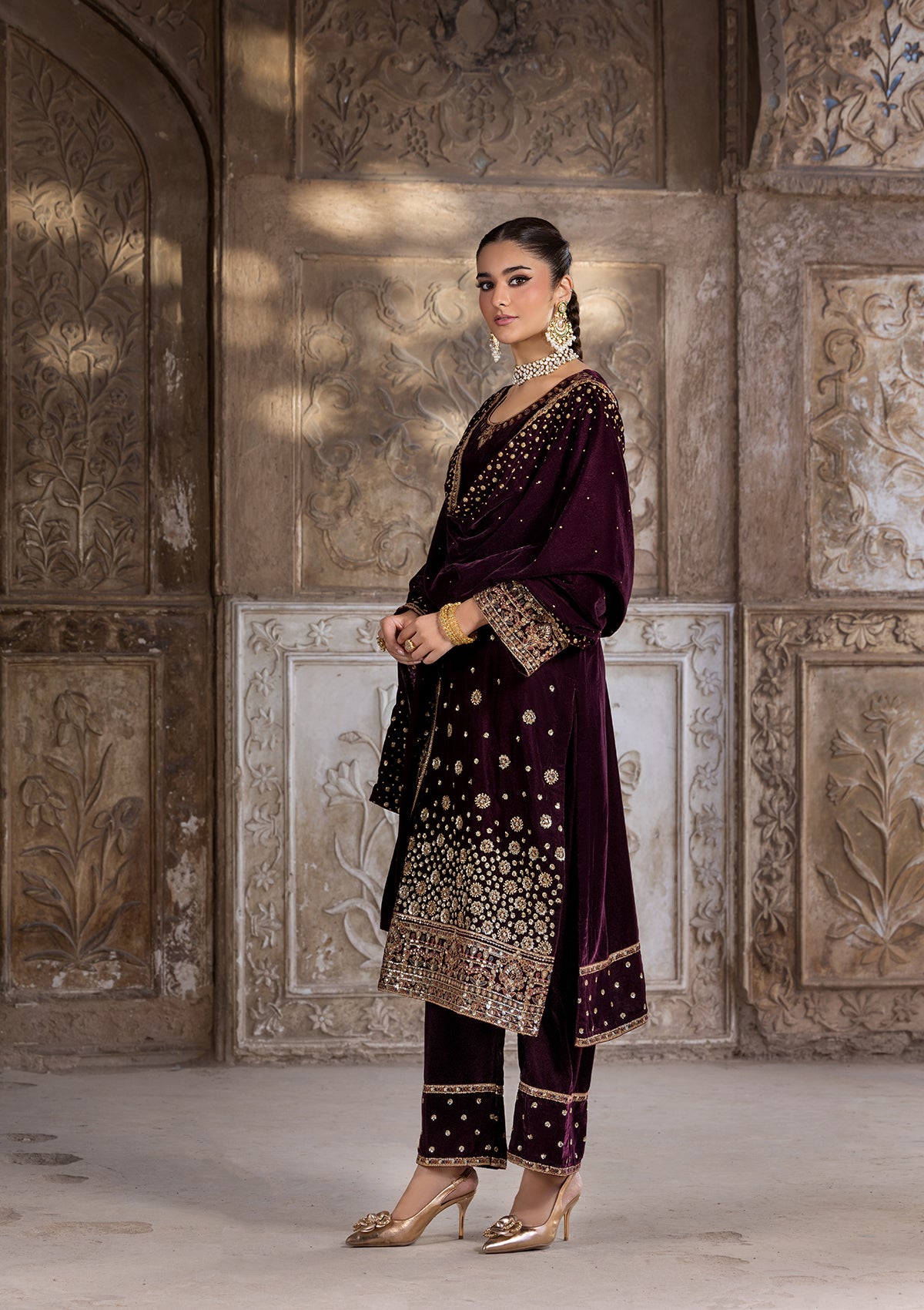 Embroidered Velvet BT6529-MRN