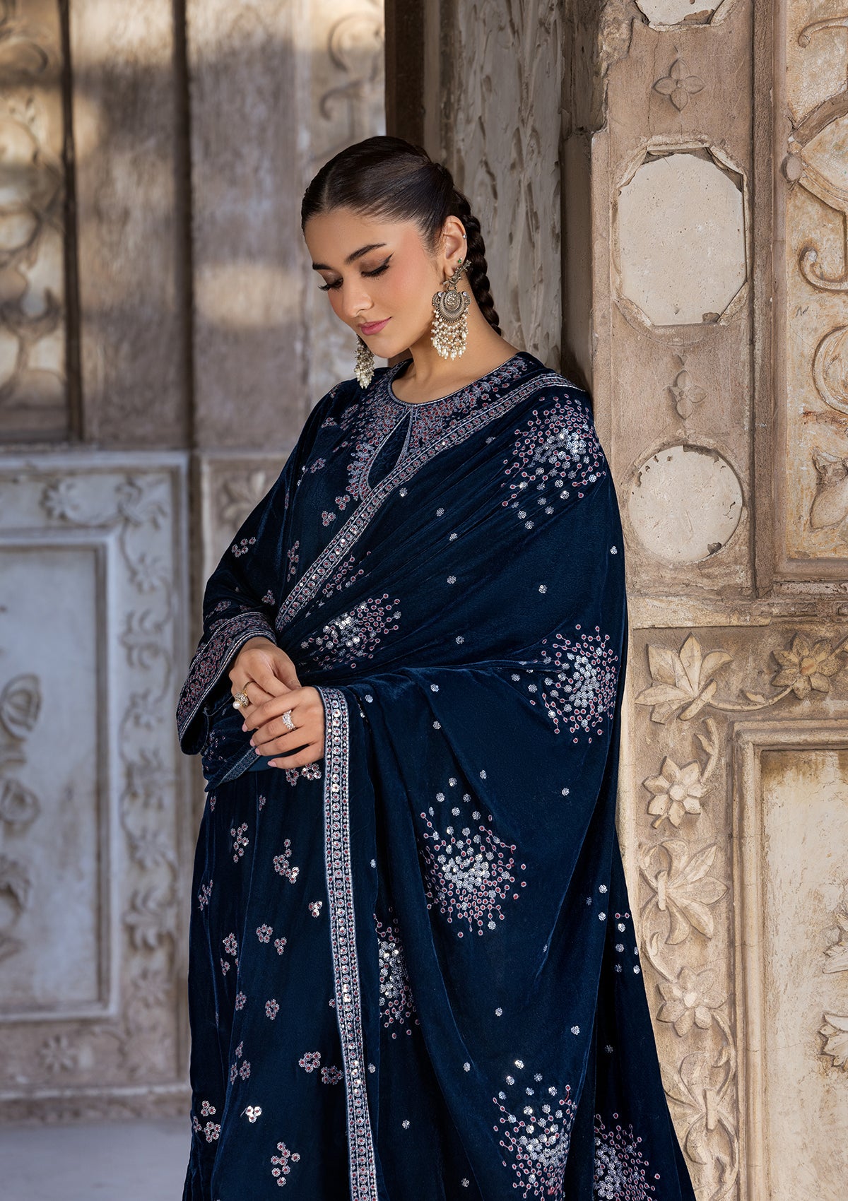 Embroidered Velvet BT6529-BLU