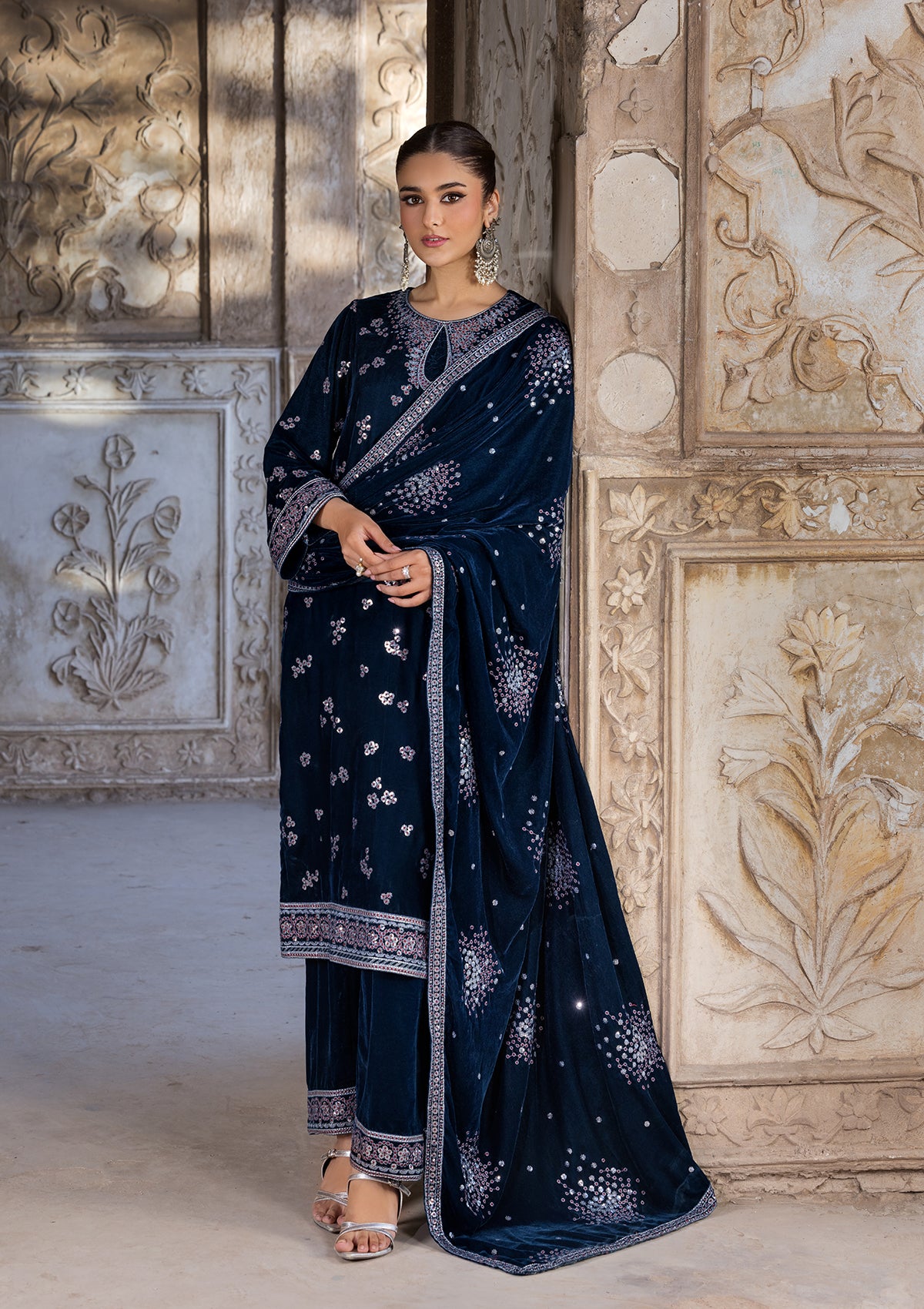 Embroidered Velvet BT6529-BLU