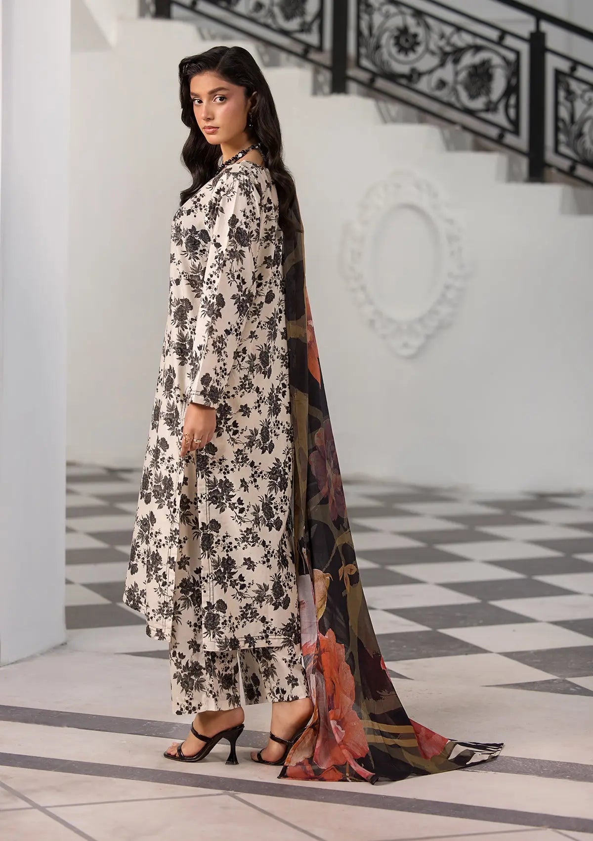 PRINTED LAWN BT6370-SKN Bin Tayyab