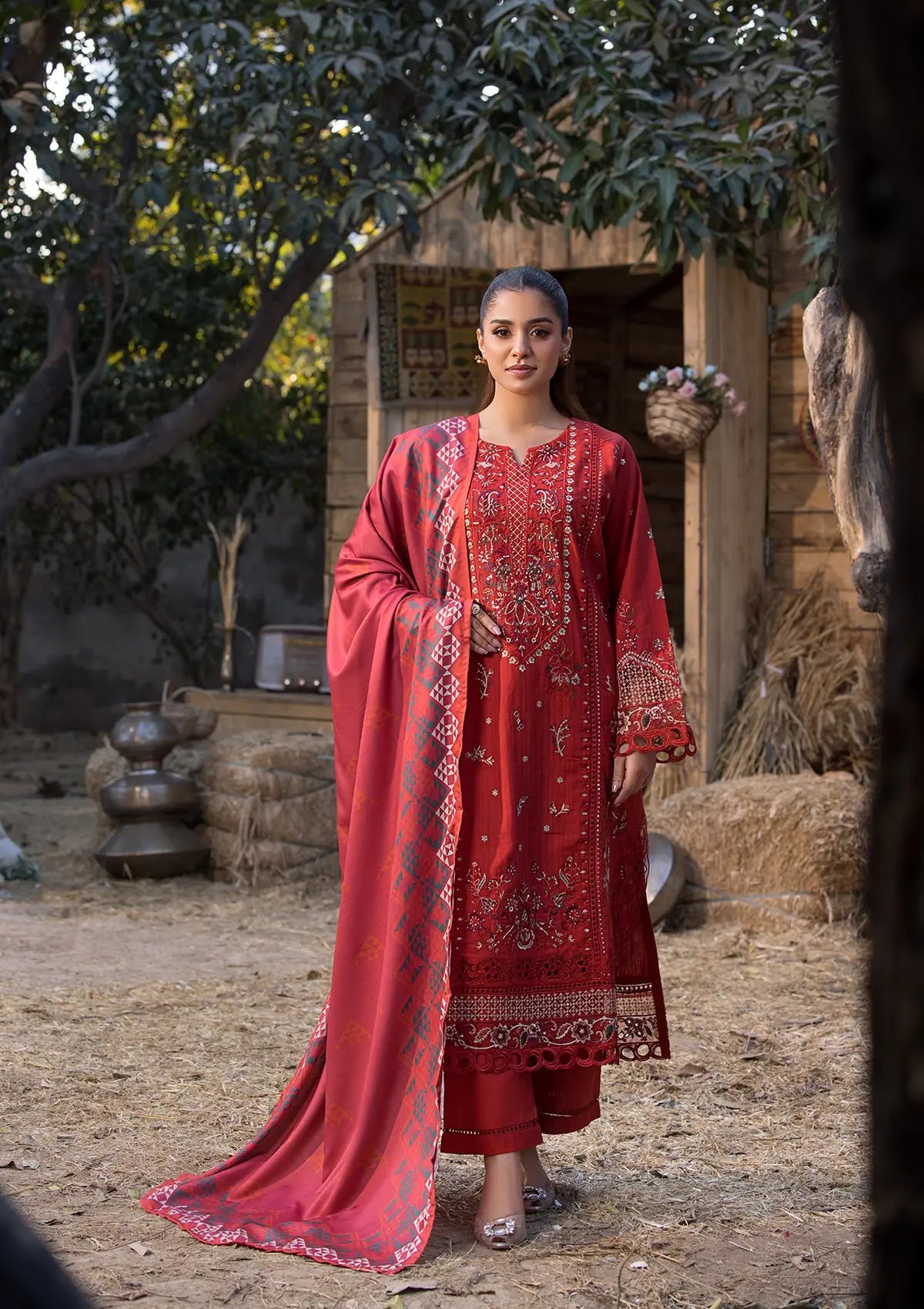 Khaddar (BT114) 3-Piece Stitch Suit Red Bin Tayyab