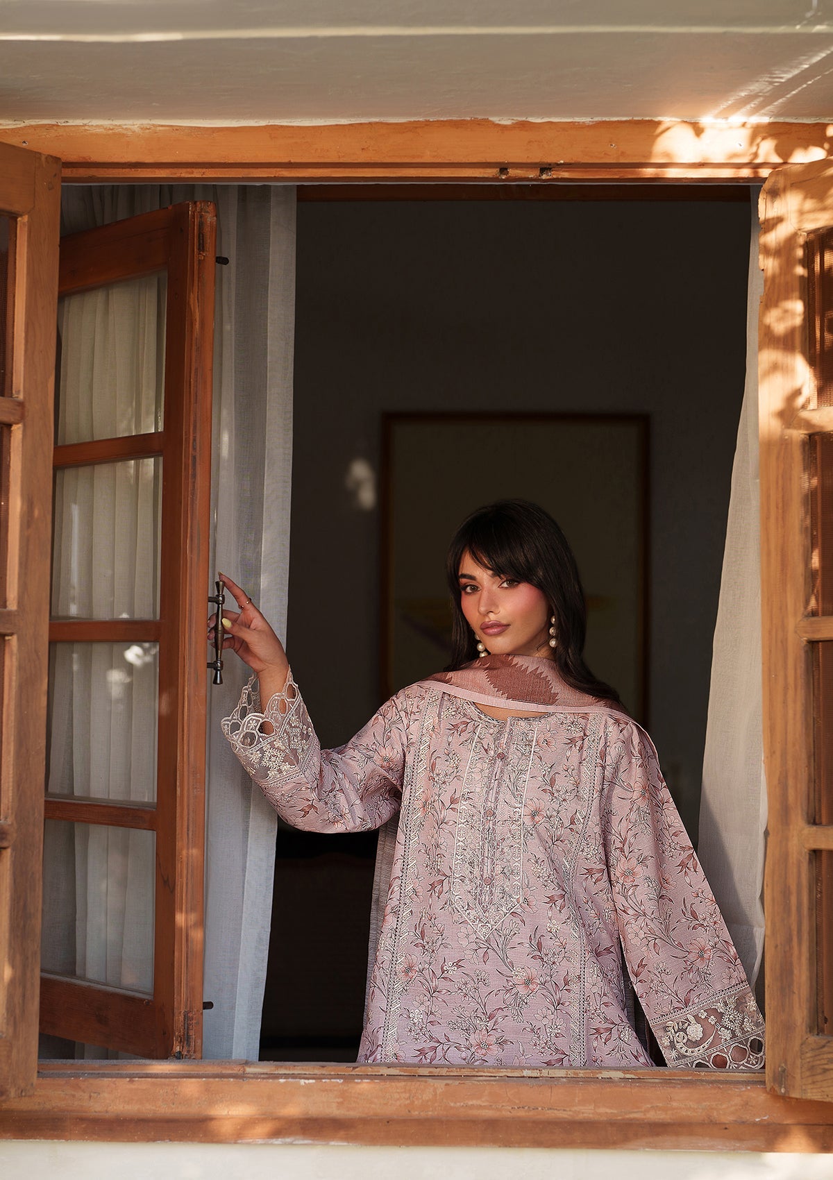 Embroidered Khaddar BT6552-PCH Bin Tayyab