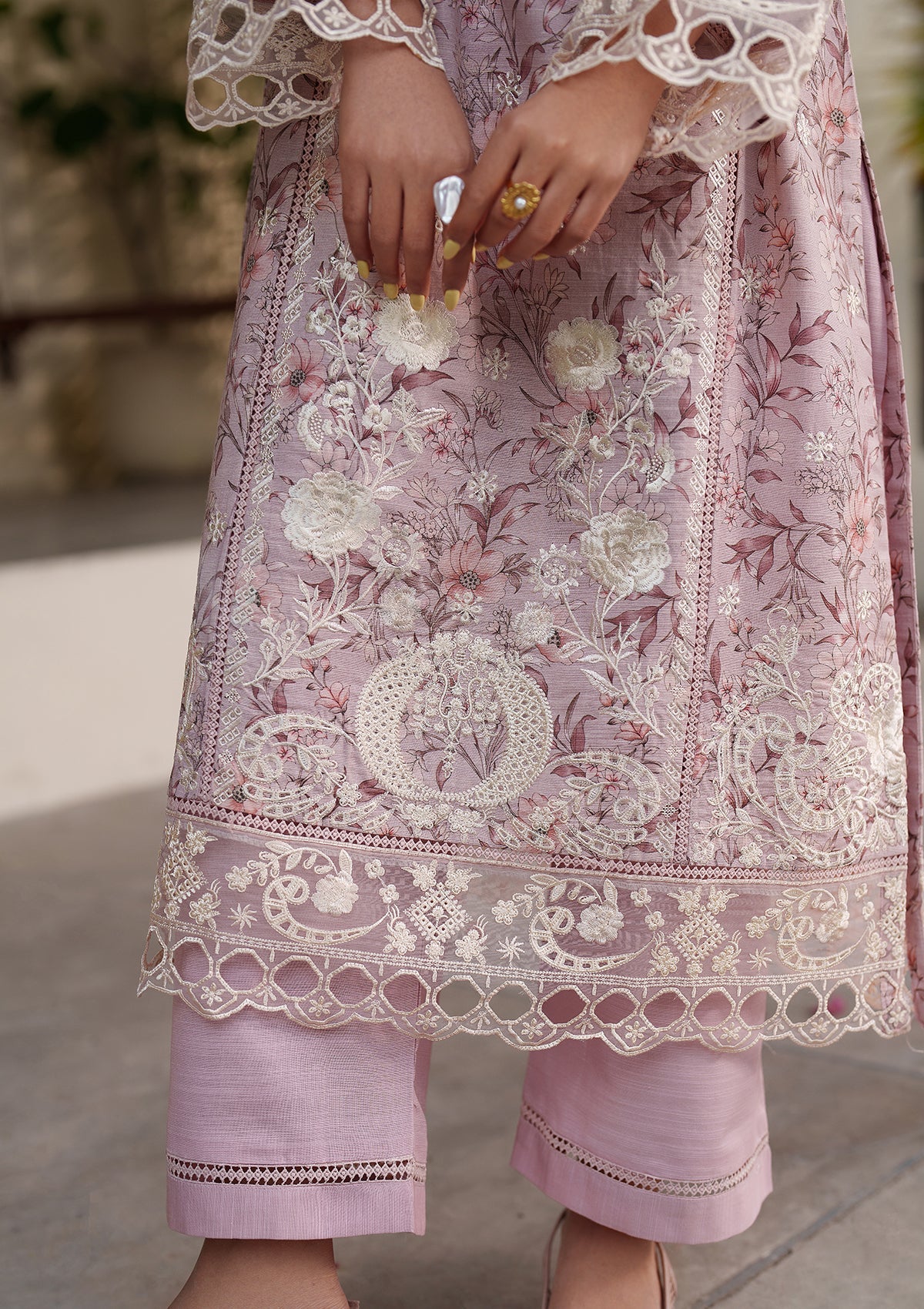 Embroidered Khaddar BT6552-PCH Bin Tayyab