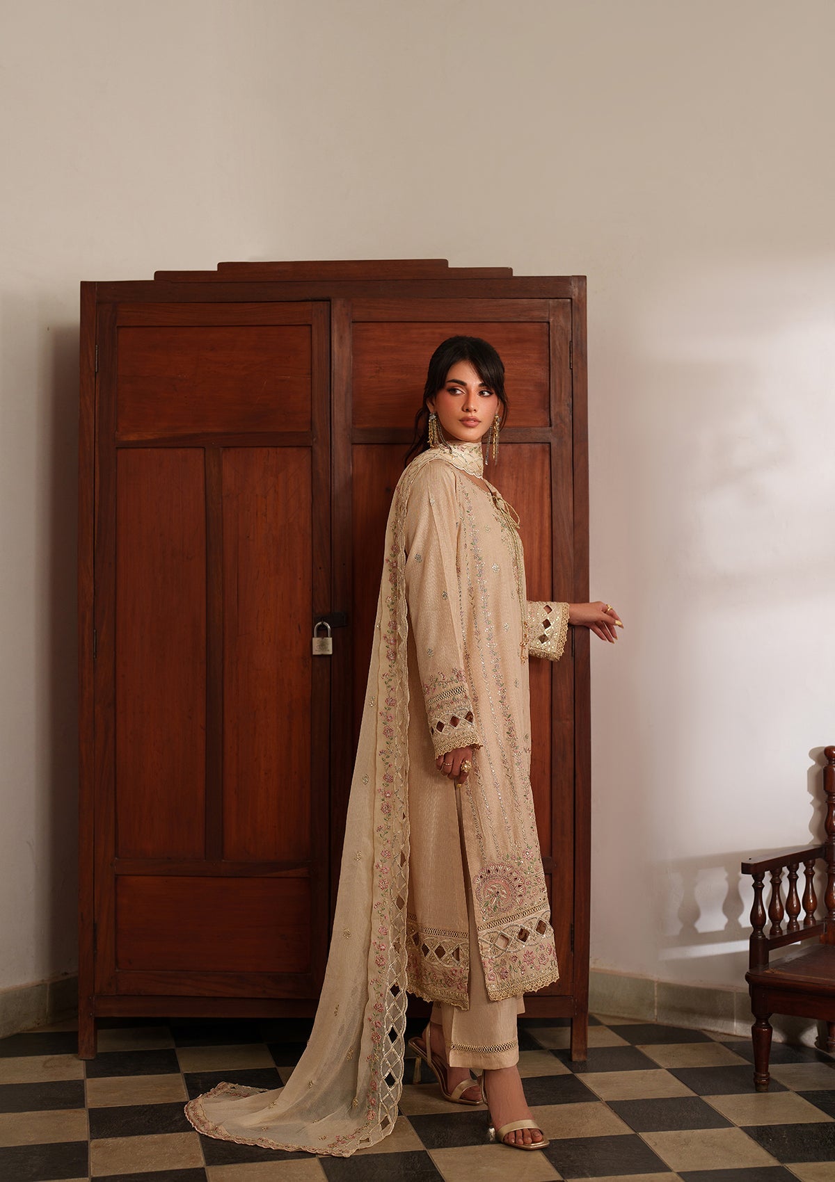 Embroidered Lawn BT6573-SKN Bin Tayyab