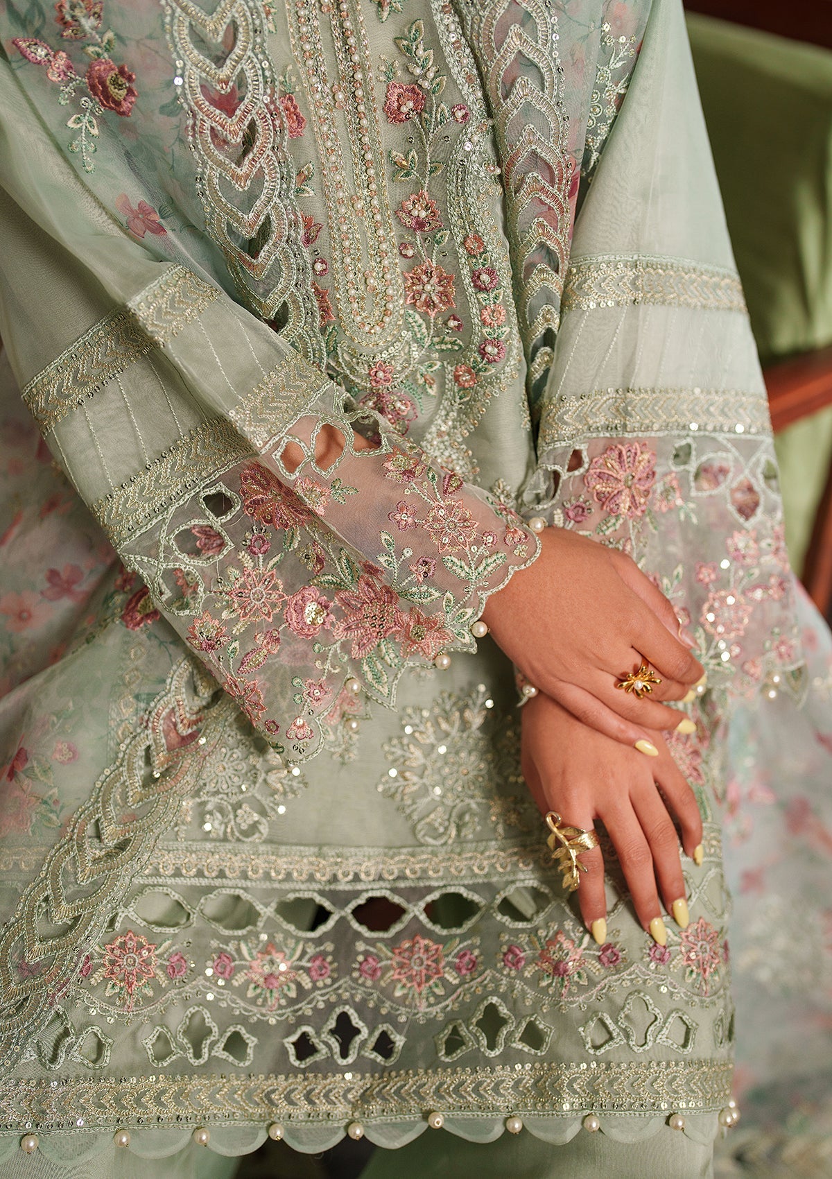 Embroidered Organza BT6558-MNT Bin Tayyab