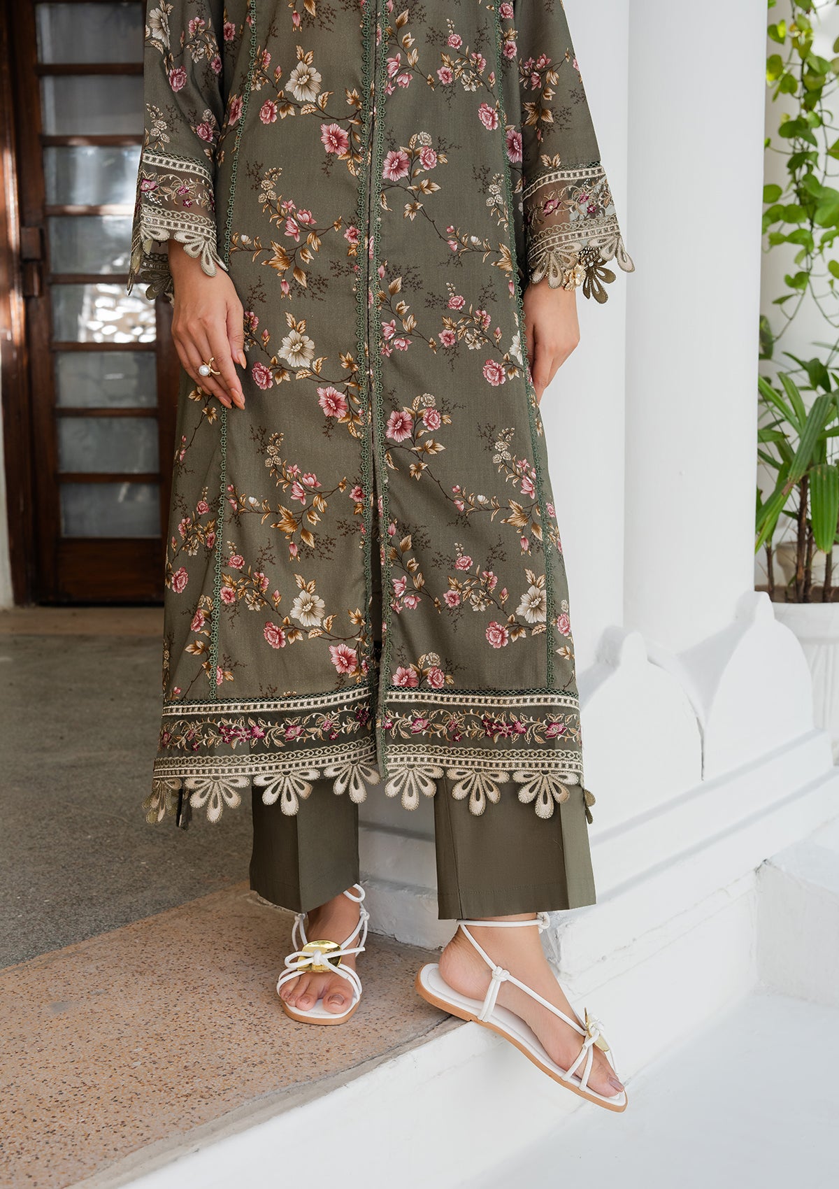 EMBROIDERED Lawn BT006887-GRN