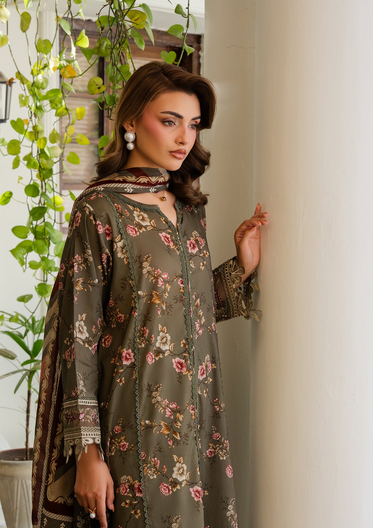EMBROIDERED Lawn BT006887-GRN