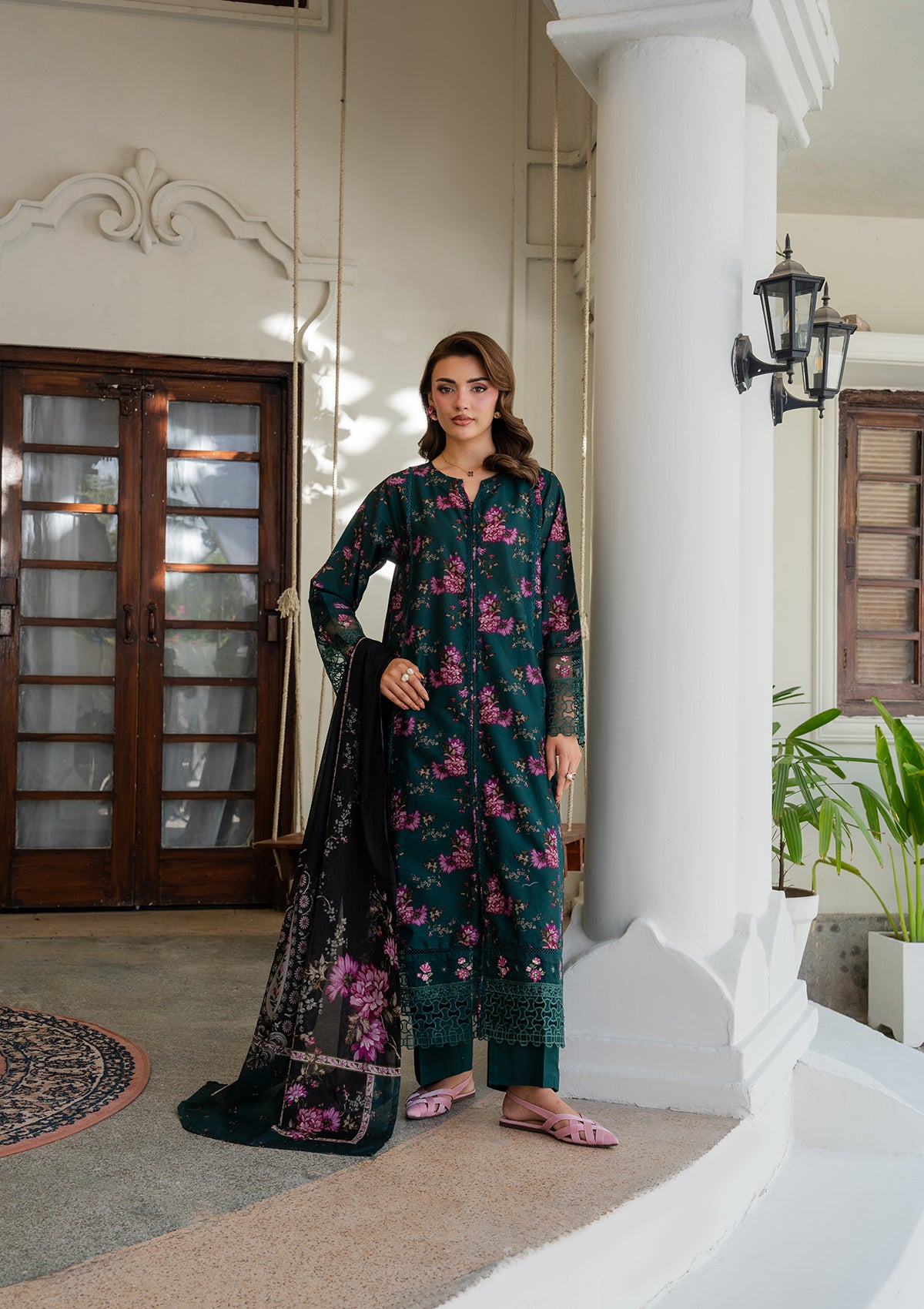 PRINTED EMBROIDERED Lawn BT006887-SGN