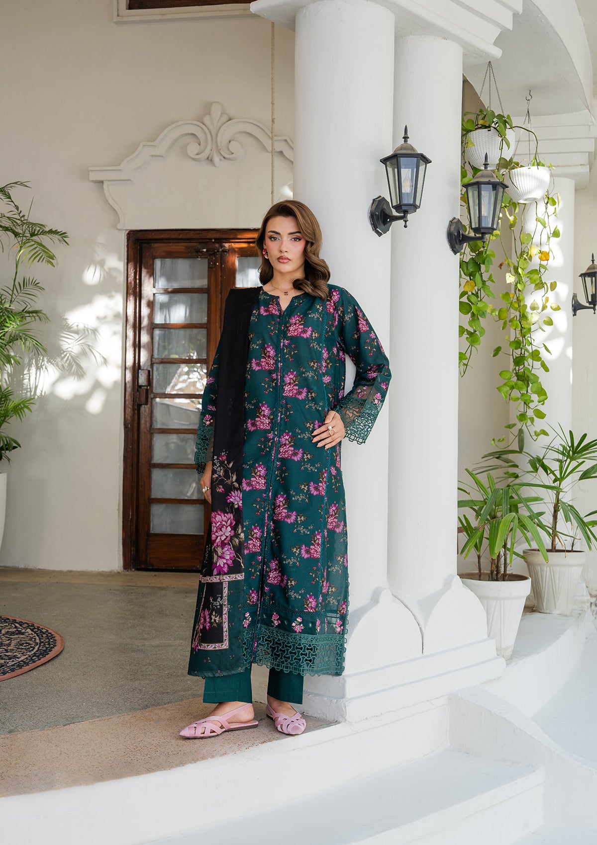 PRINTED EMBROIDERED Lawn BT006887-SGN