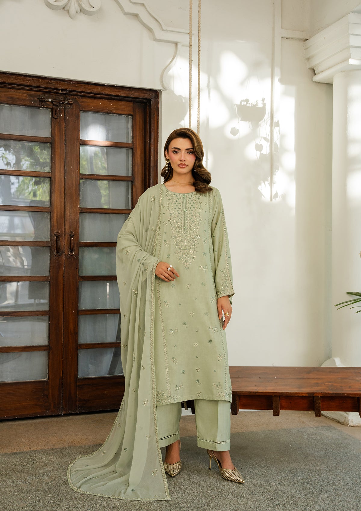 LUXURY Embroidered VISCOSE BT006604-PST