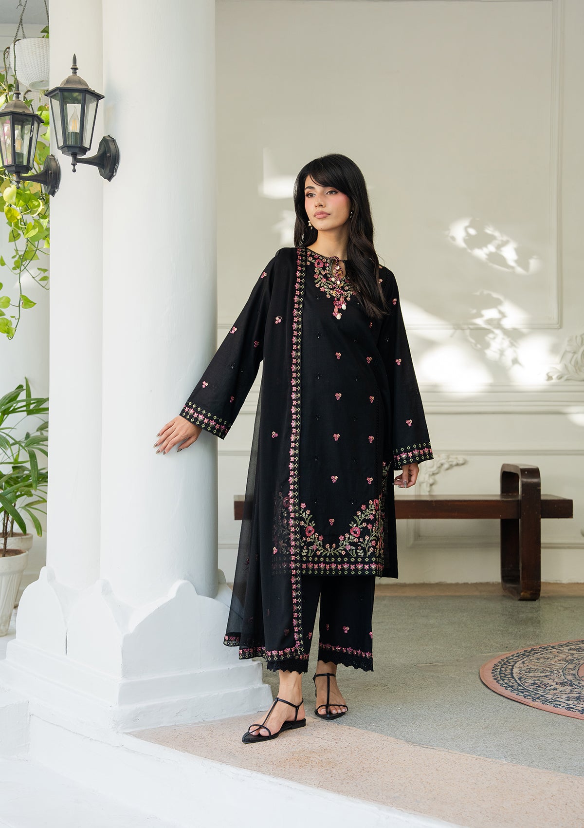 EMBROIDERED Lawn BT006886-BLK