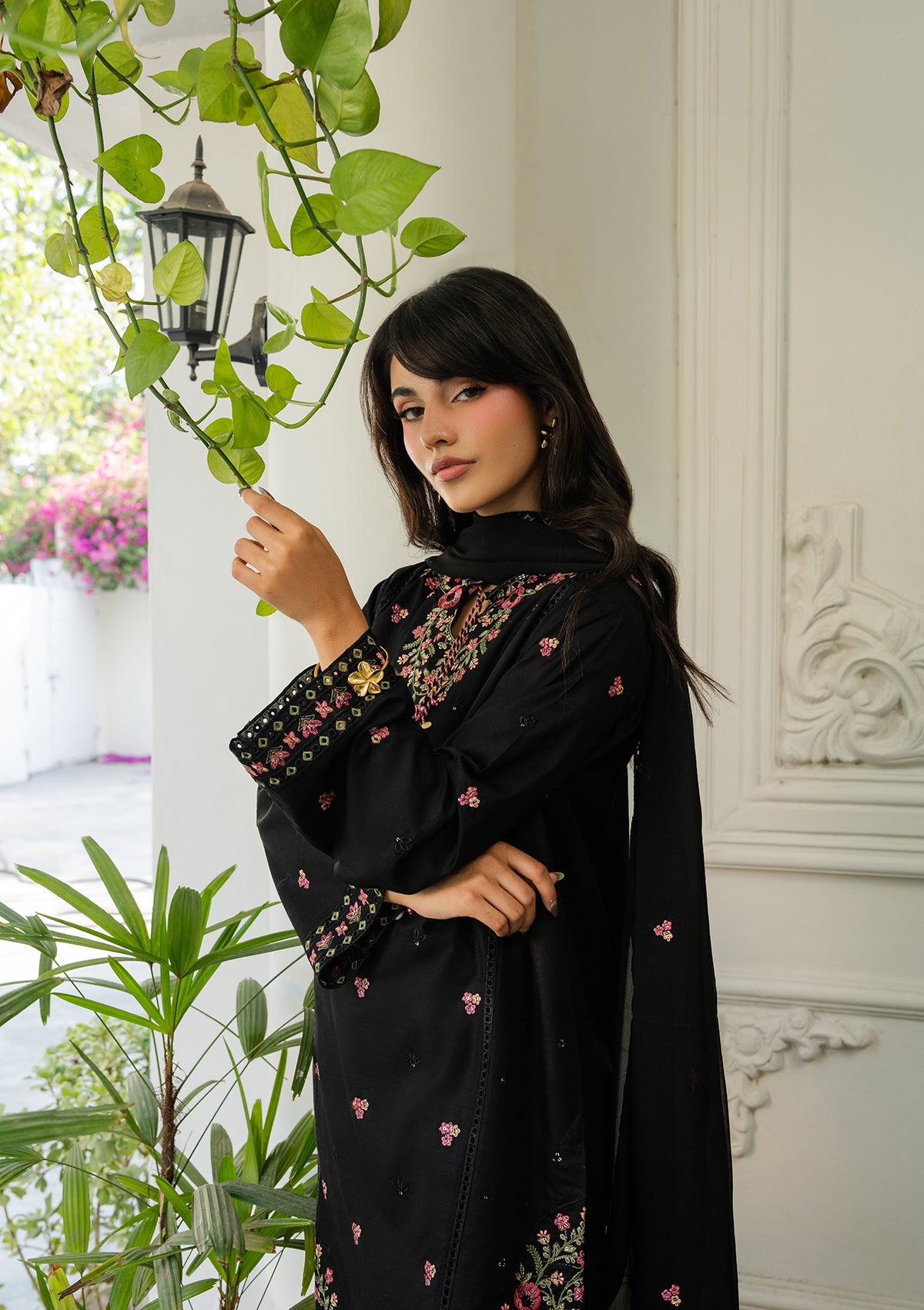 EMBROIDERED Lawn BT006886-BLK